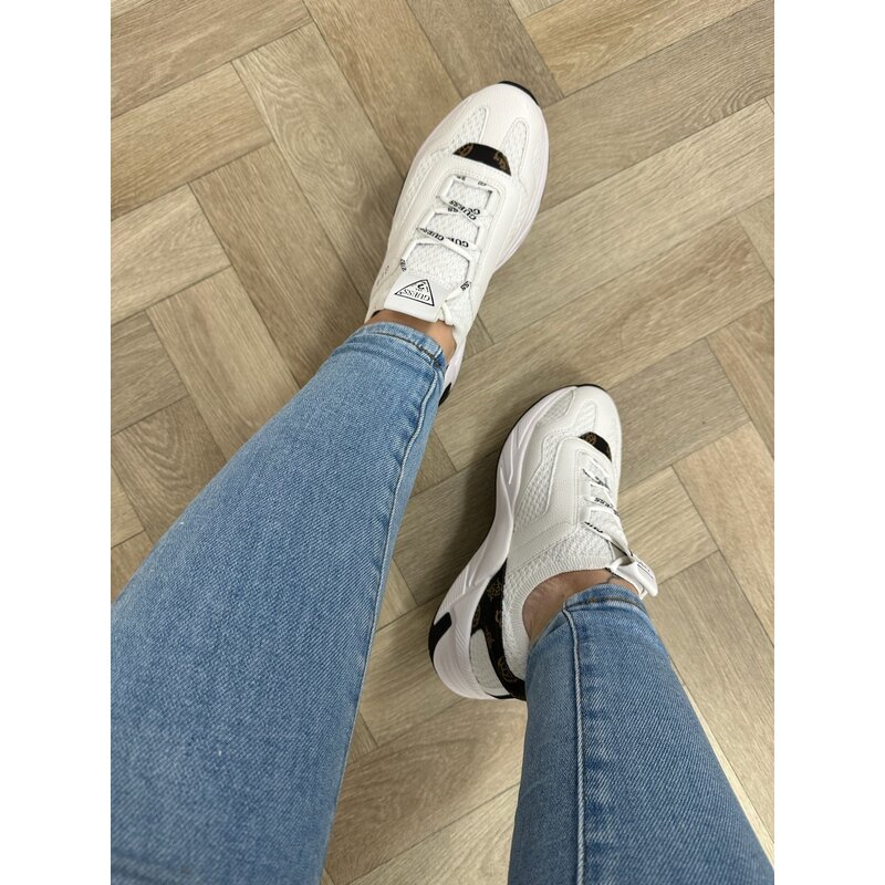 Sneakers Geniver White Guess 529