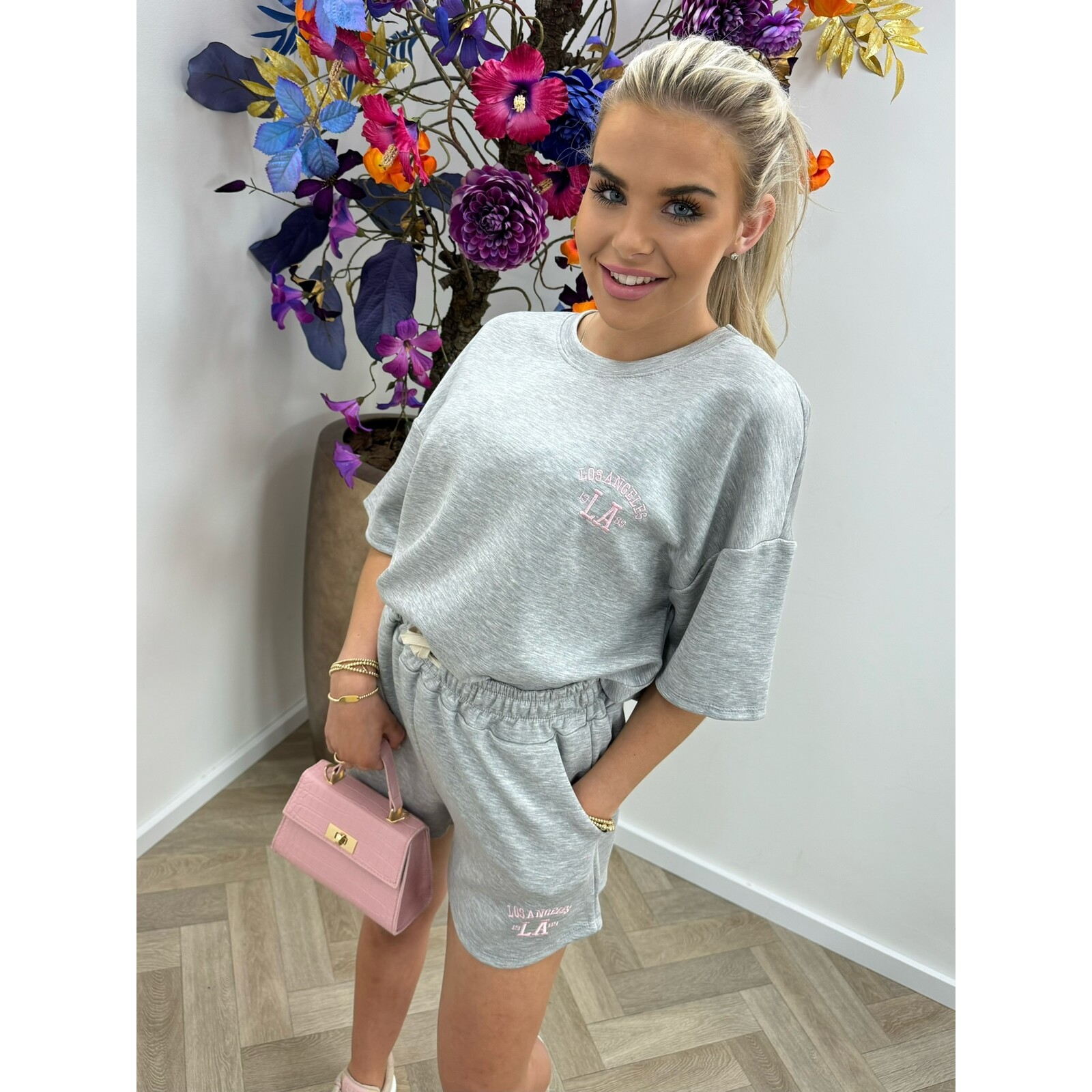 Set Los Angeles With Pink Logo Grey