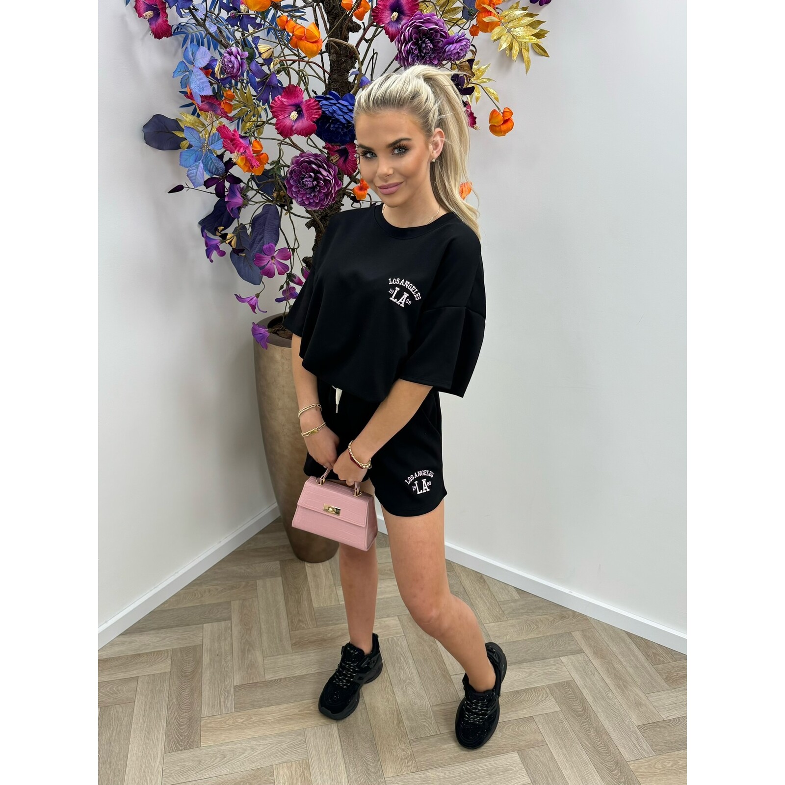 Set Los Angeles With Pink Logo Black