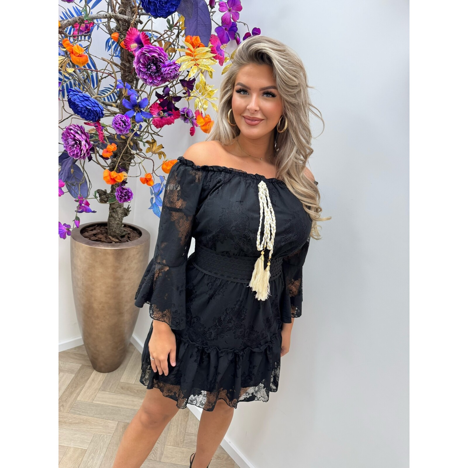 Off Shoulder Dress Ibiza Lace Black YJD1210