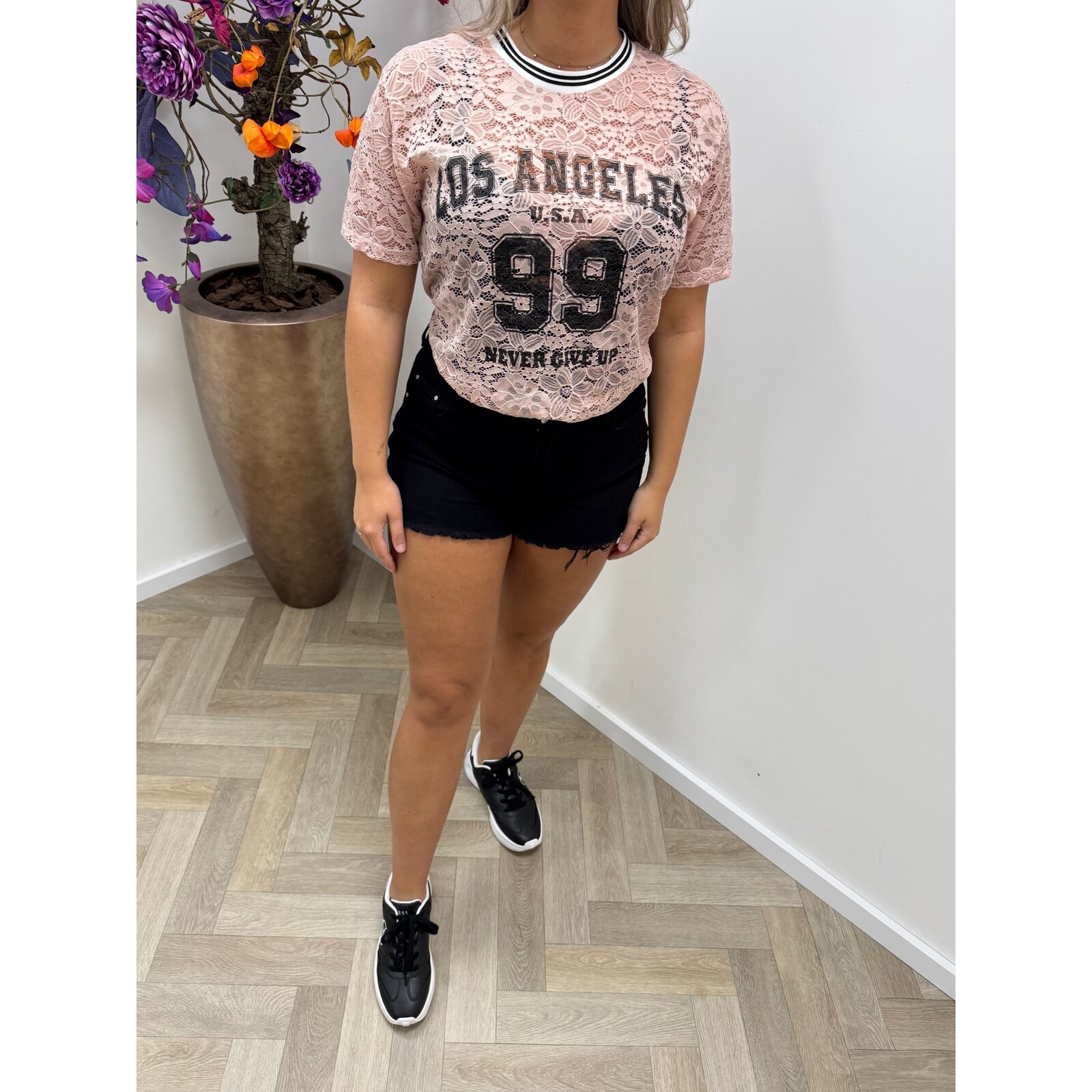 Lace T-shirt Los Angeles Zalm