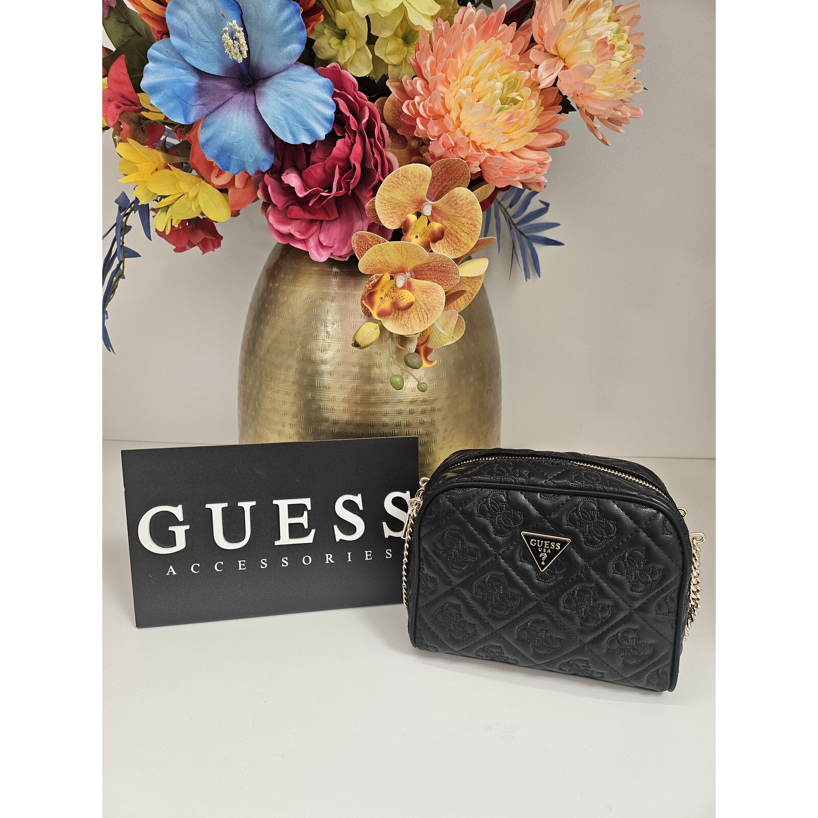 Guess Crossbody Camera Adelasia Black Guess 542