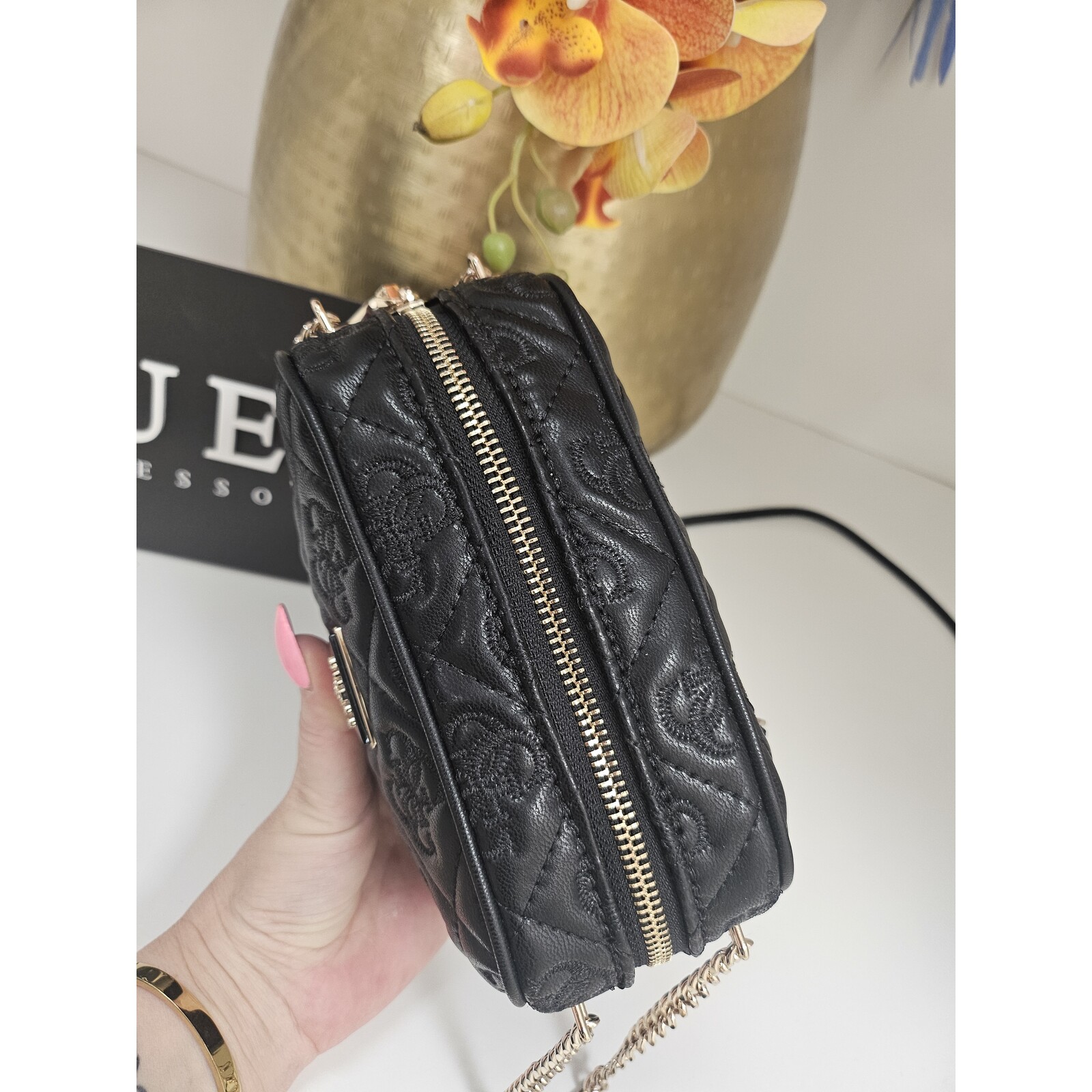 Guess Crossbody Camera Adelasia Black Guess 542