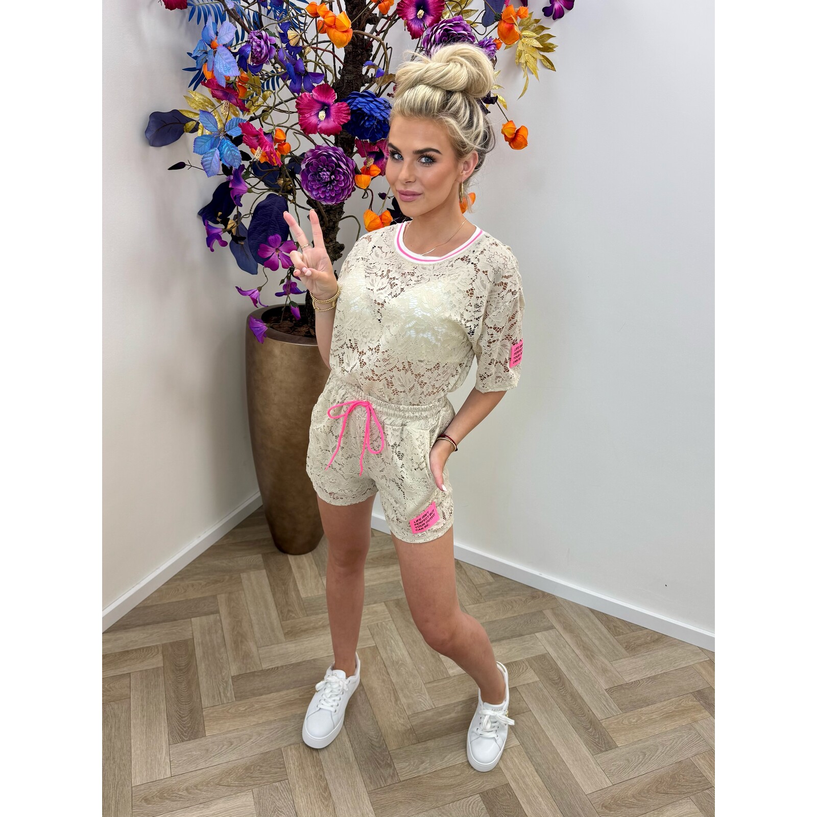 2 delige set Lace Embleem Beige