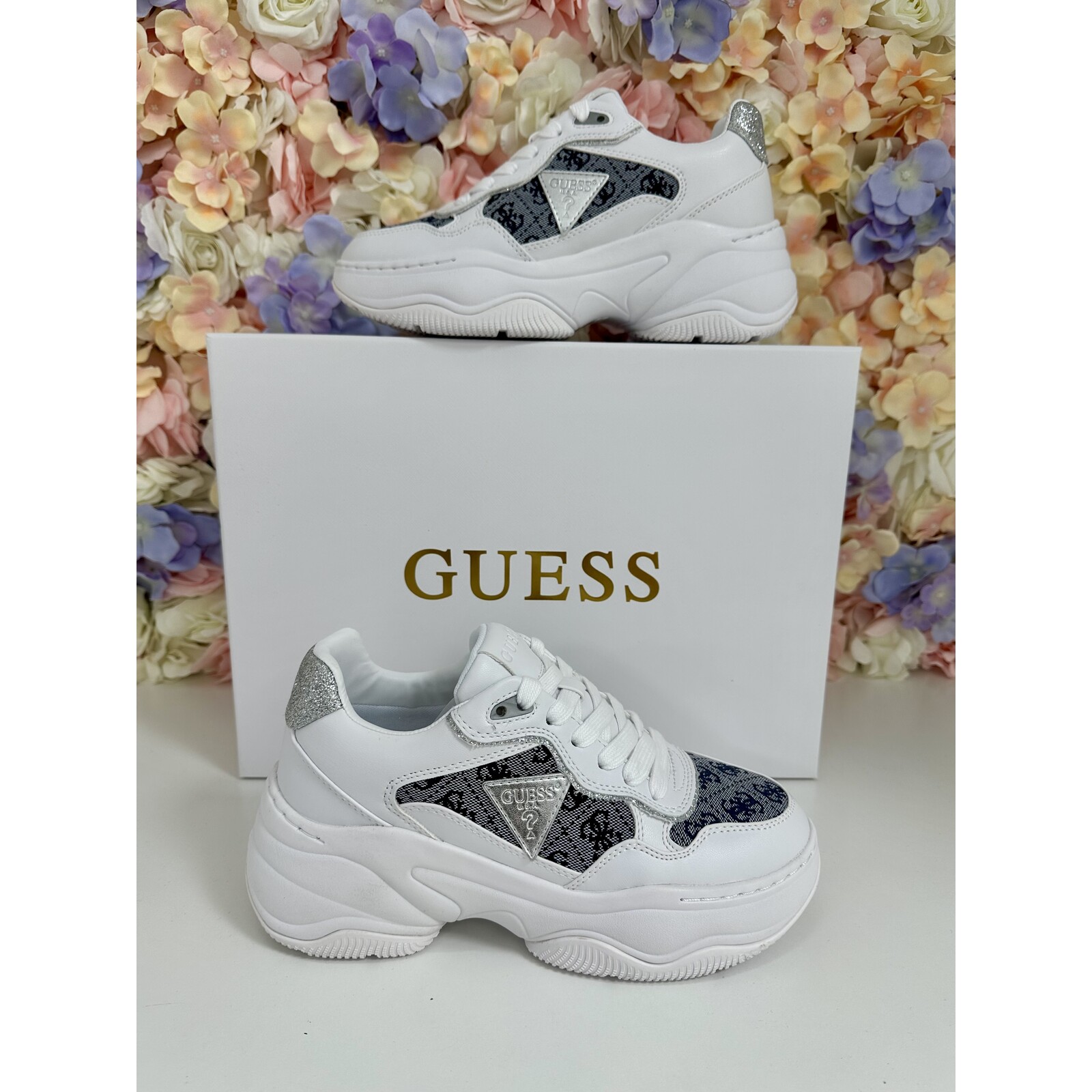 Guess Sneakers Hapyy4 White Navy Guess 569