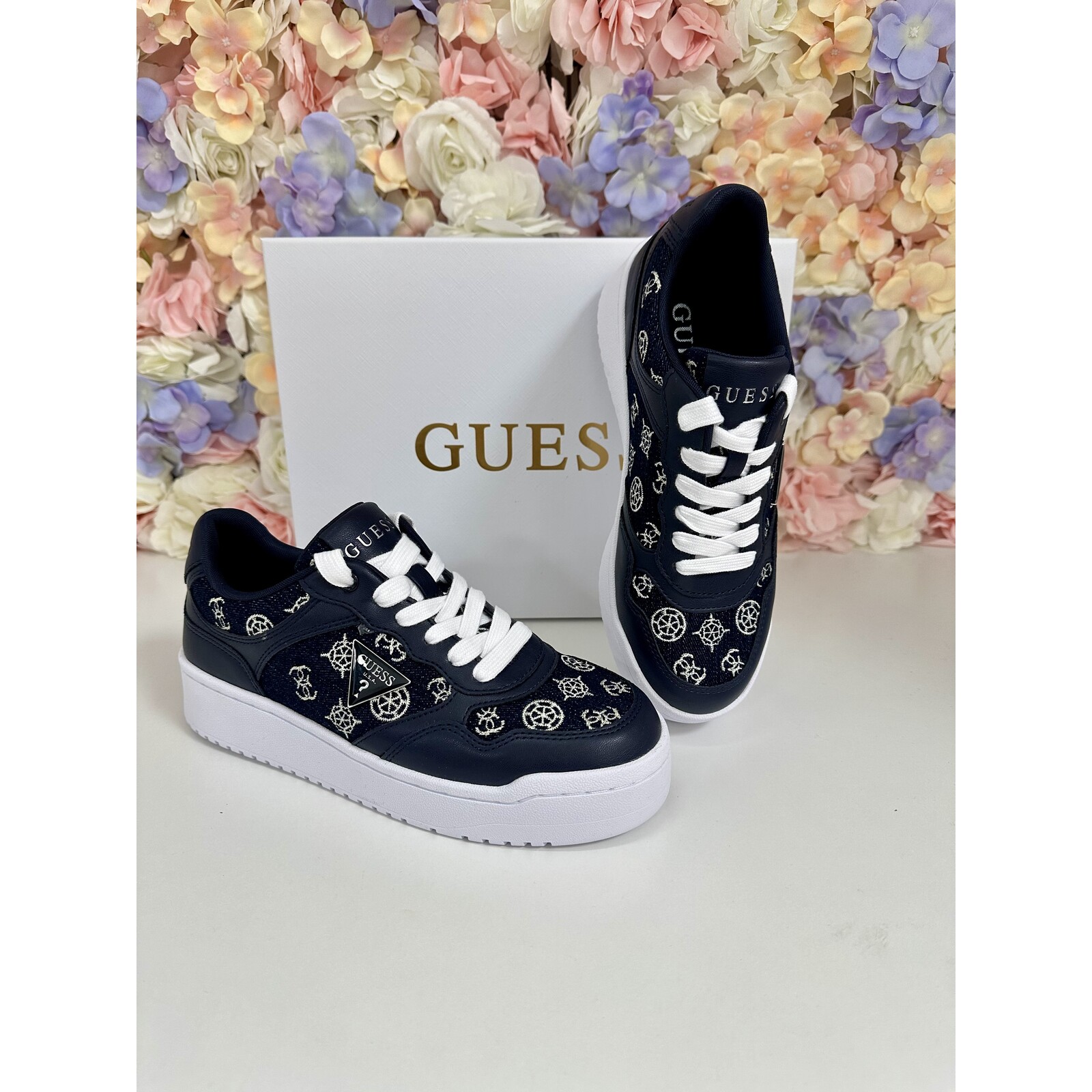 Guess Sneakers Miram Navy Guess 550