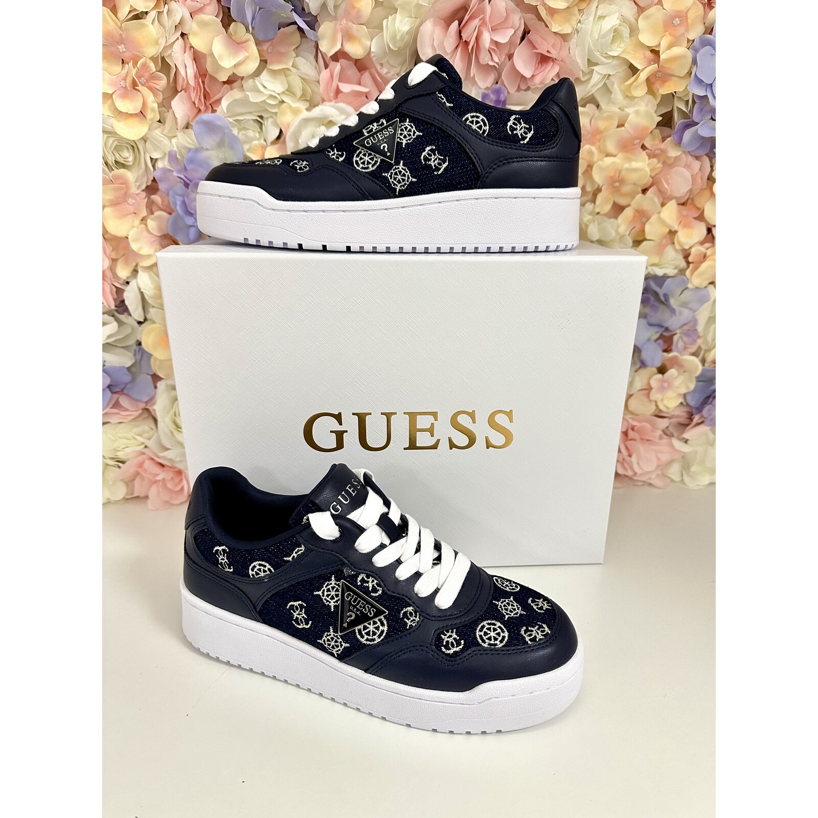 Guess Sneakers Miram Navy Guess 550