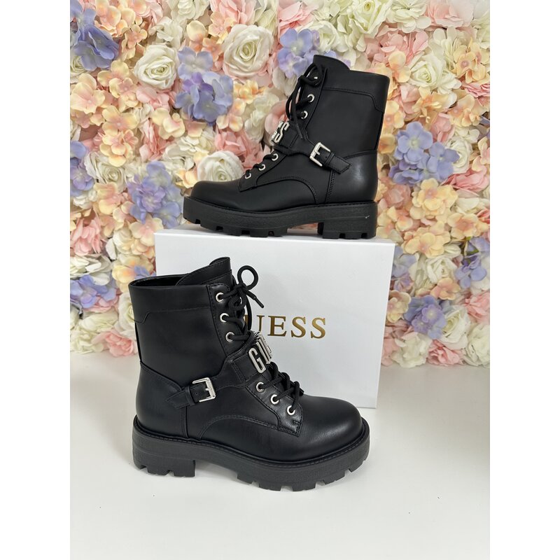 Boots Yanzy Black Guess 552