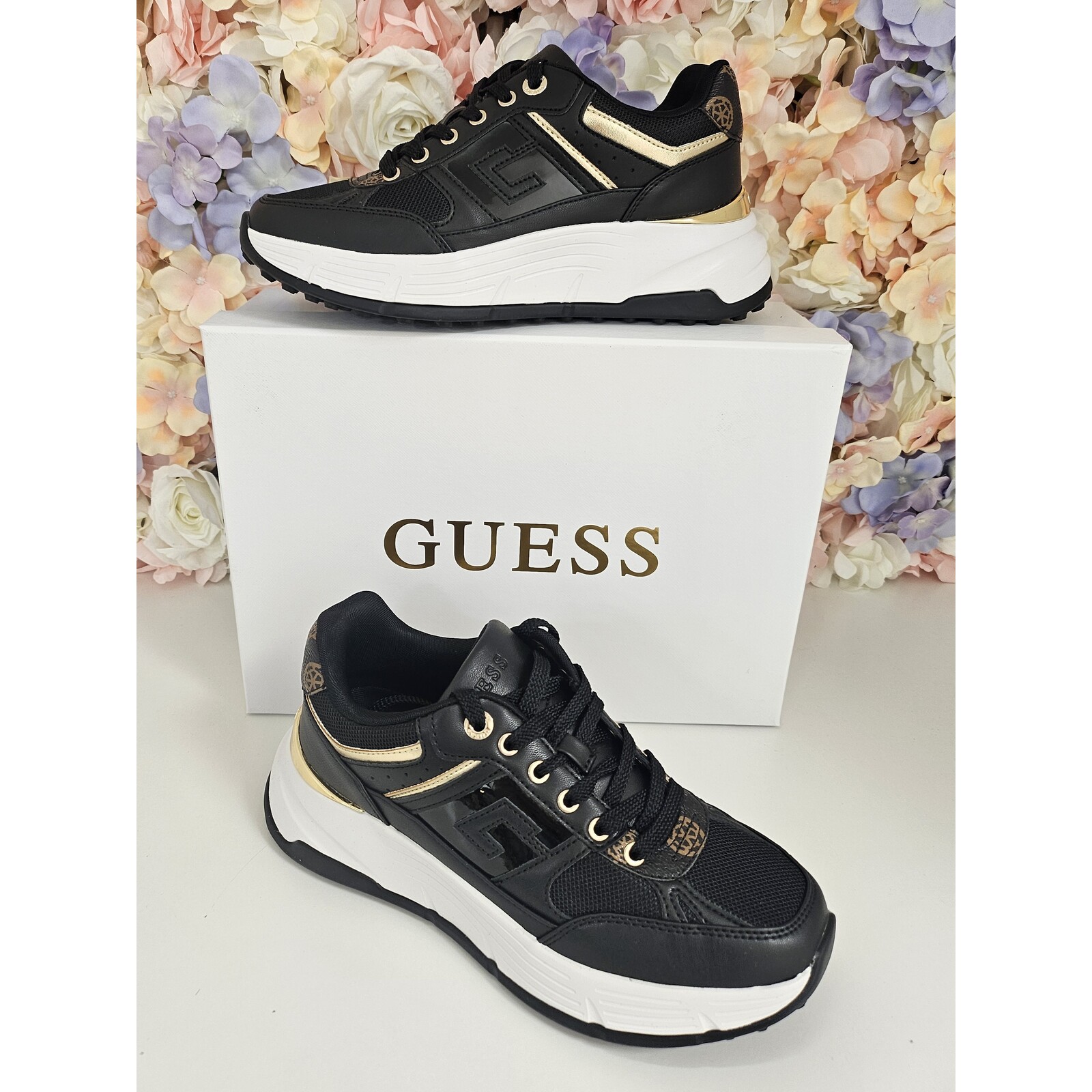 Guess Sneakers Fonzi Black Guess 572