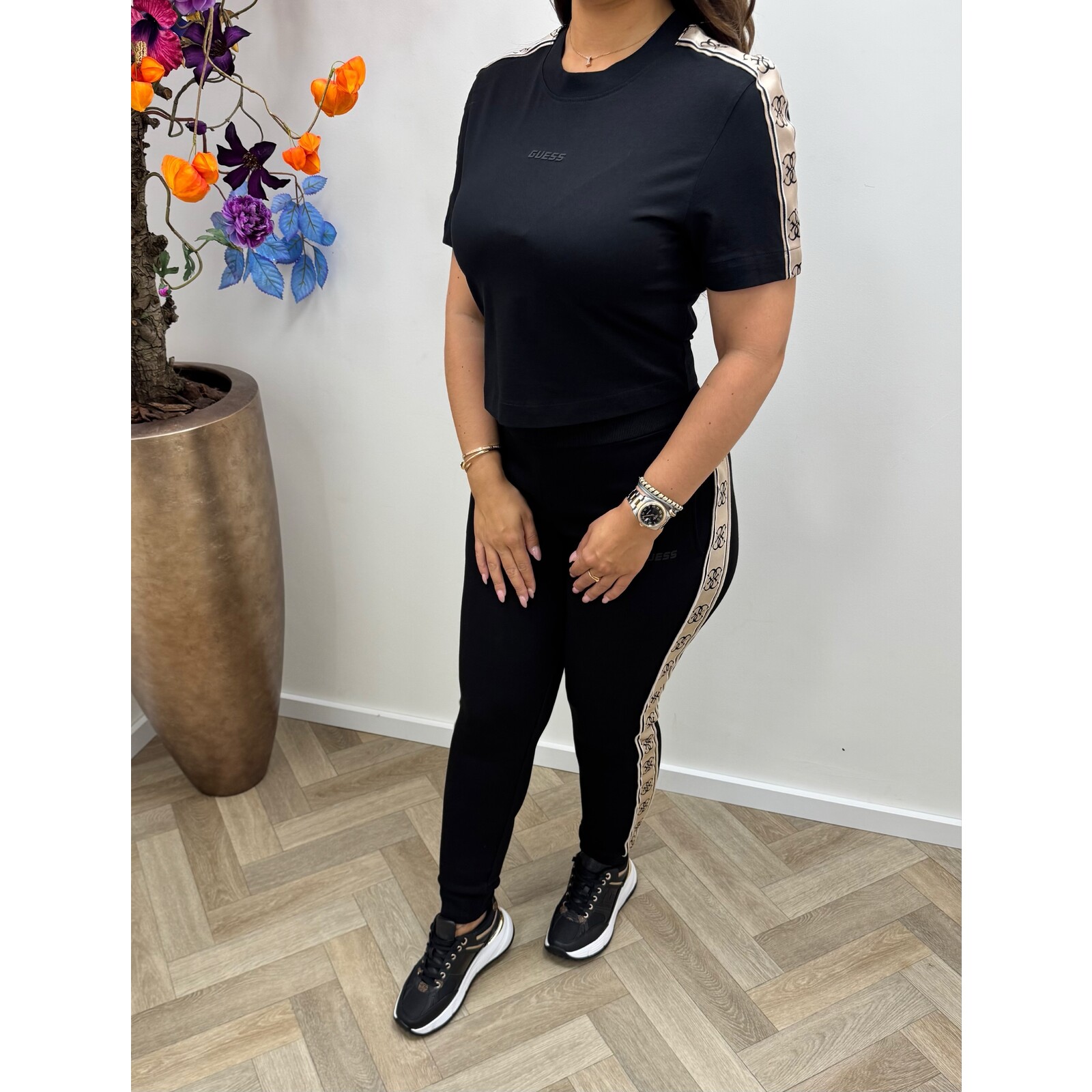 Guess Crop T-Shirt Britney Black Guess 802