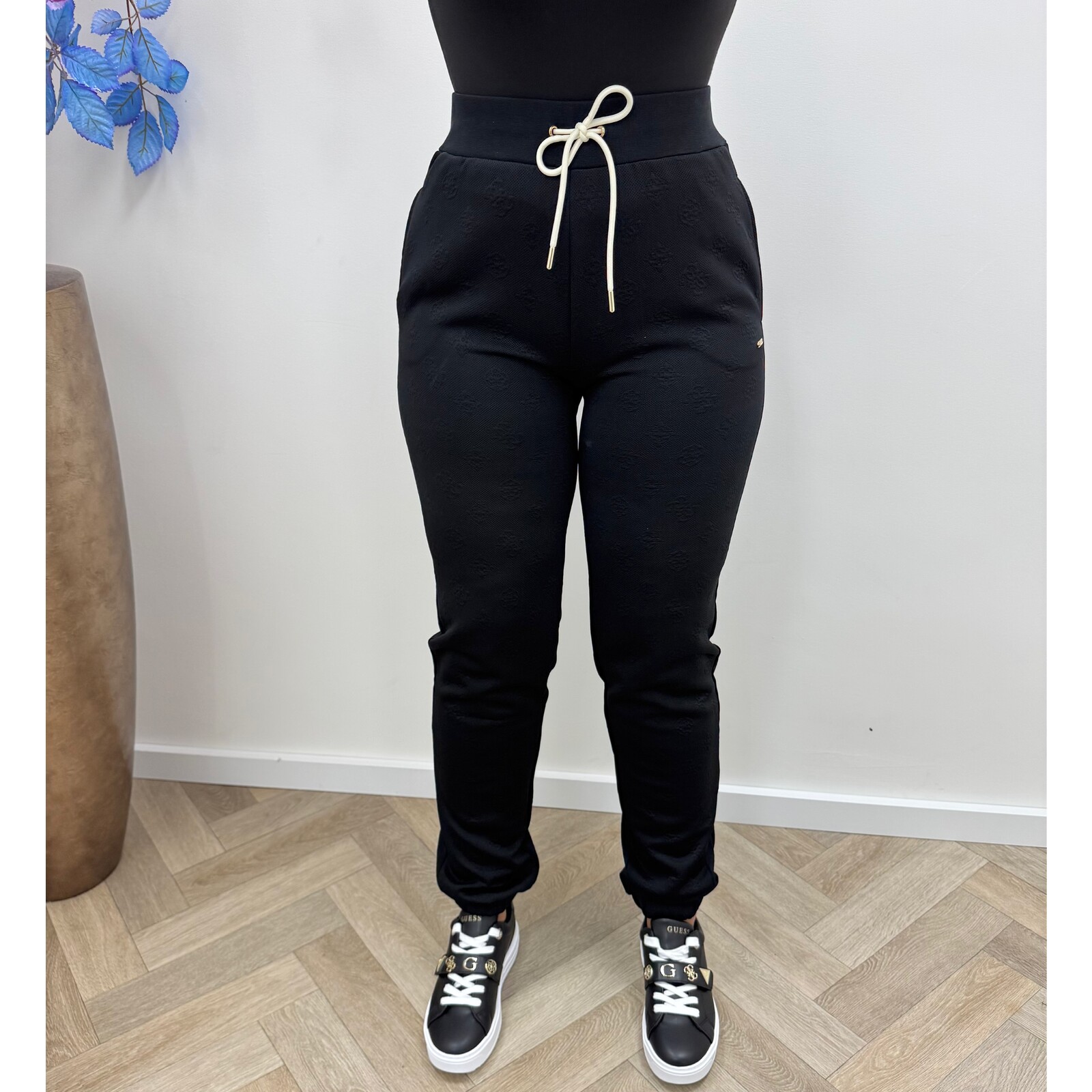 Guess Joggings pants Peony Black Guess 591