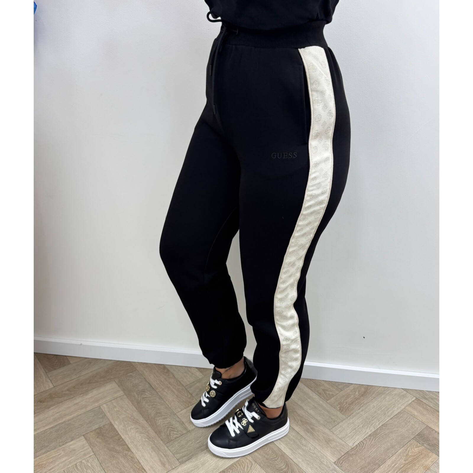 Guess Joggings pants Maryella Black Guess 593