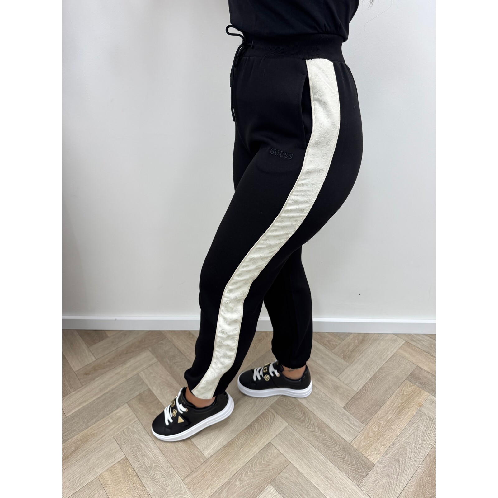 Guess Joggings pants Maryella Black Guess 593