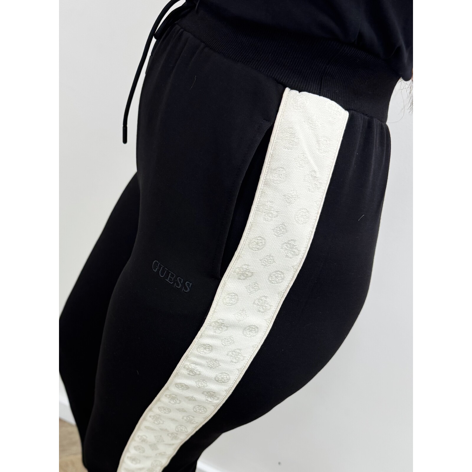 Guess Joggings pants Maryella Black Guess 593