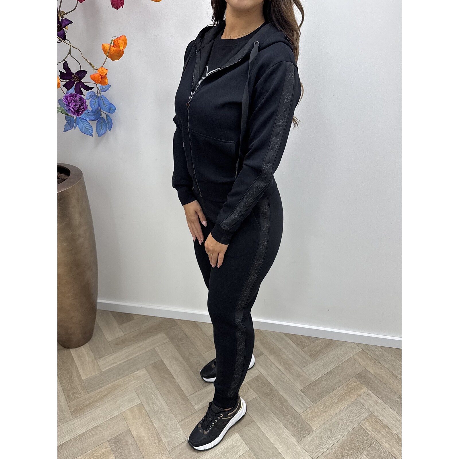 Guess Vest scuba Victoria black Guess 561