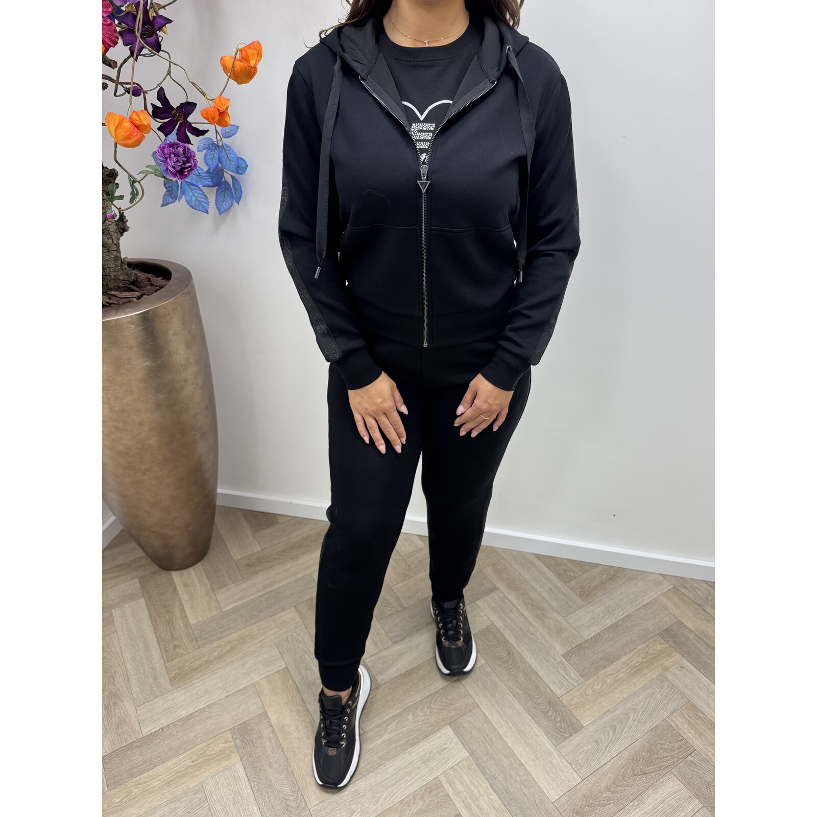 Guess Vest scuba Victoria black Guess 561