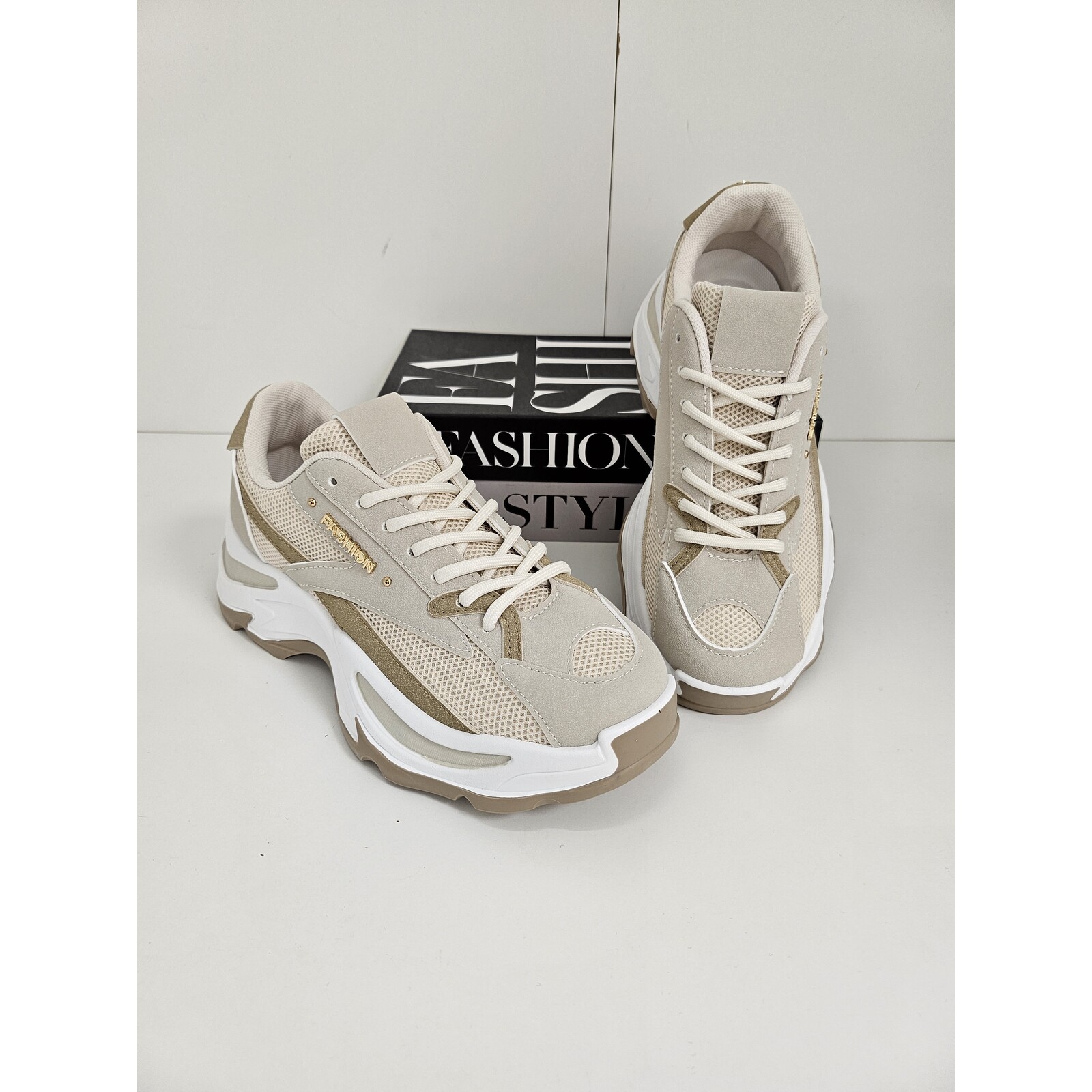 Sneakers Stevie Beige 88-97