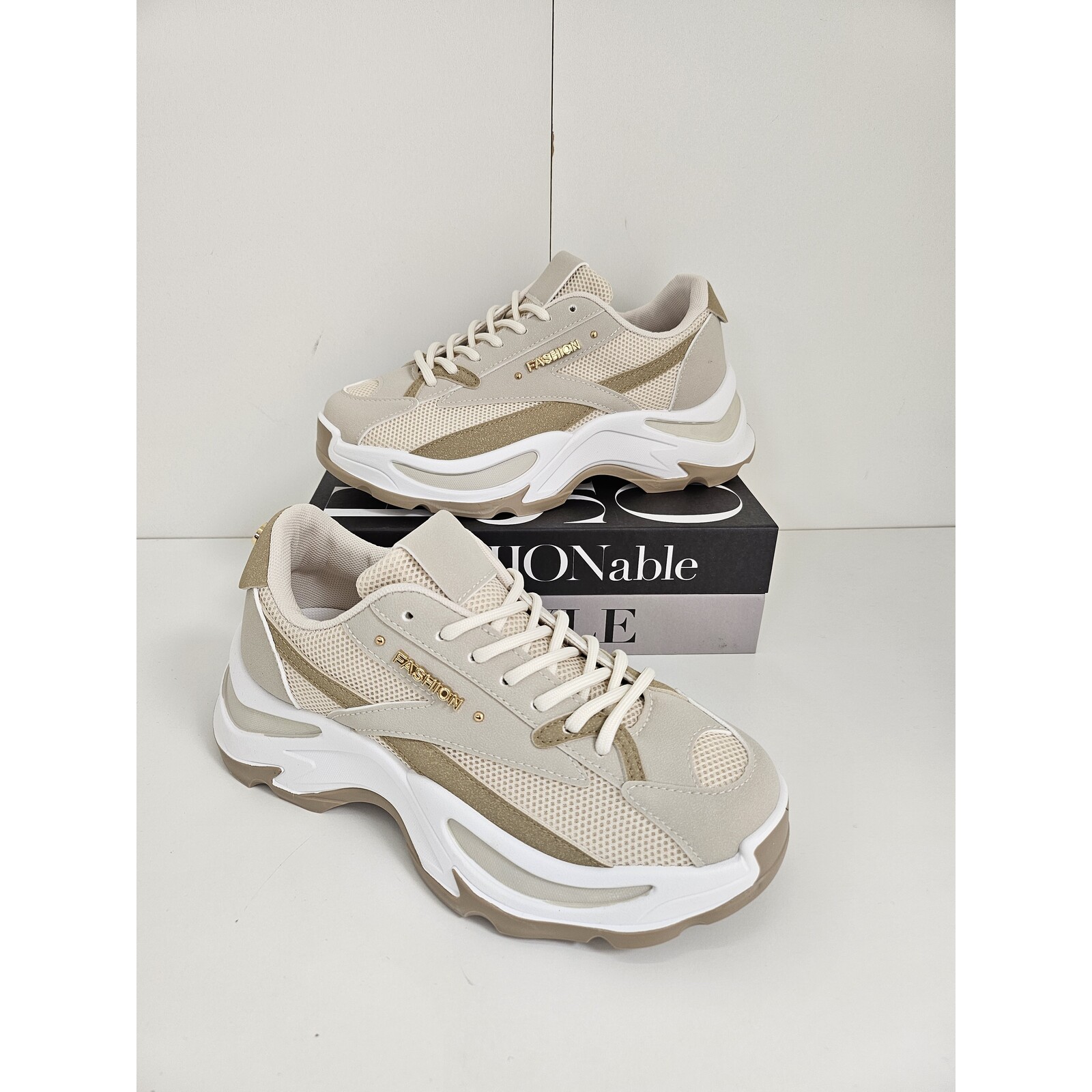 Sneakers Stevie Beige 88-97