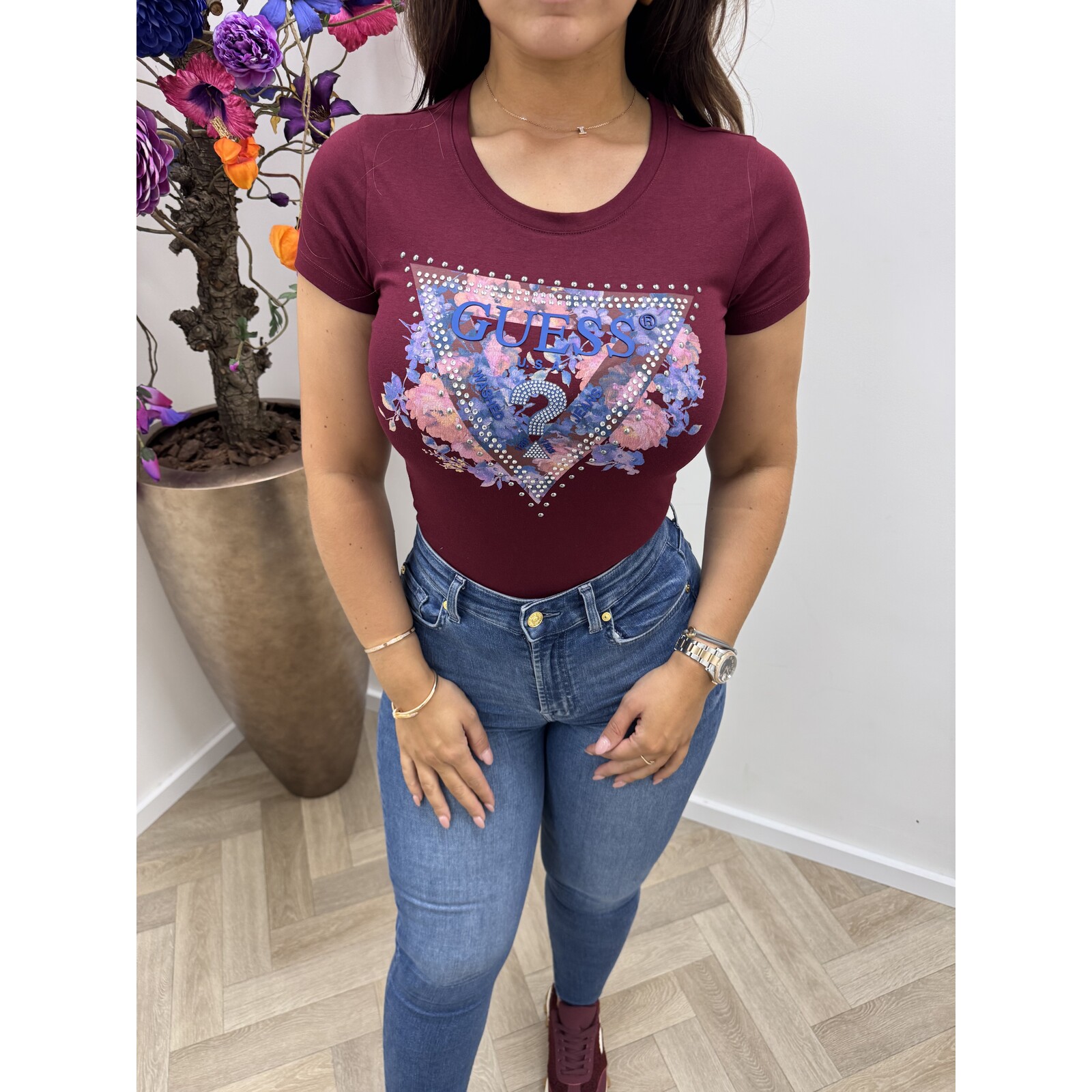 Guess T-Shirt Peony Triangle Wine Guess 851