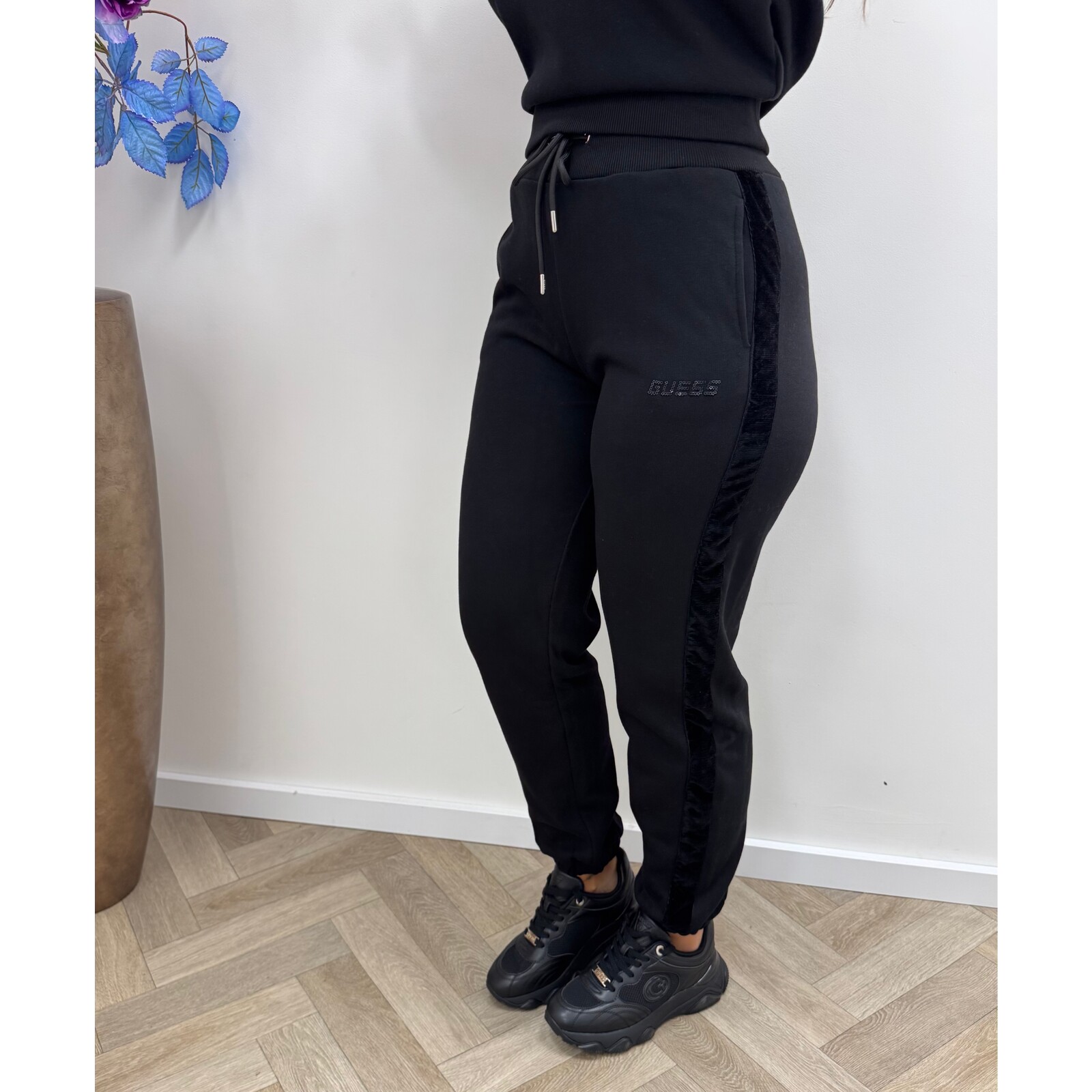 Guess Joggingspants Aelia Black Guess 870