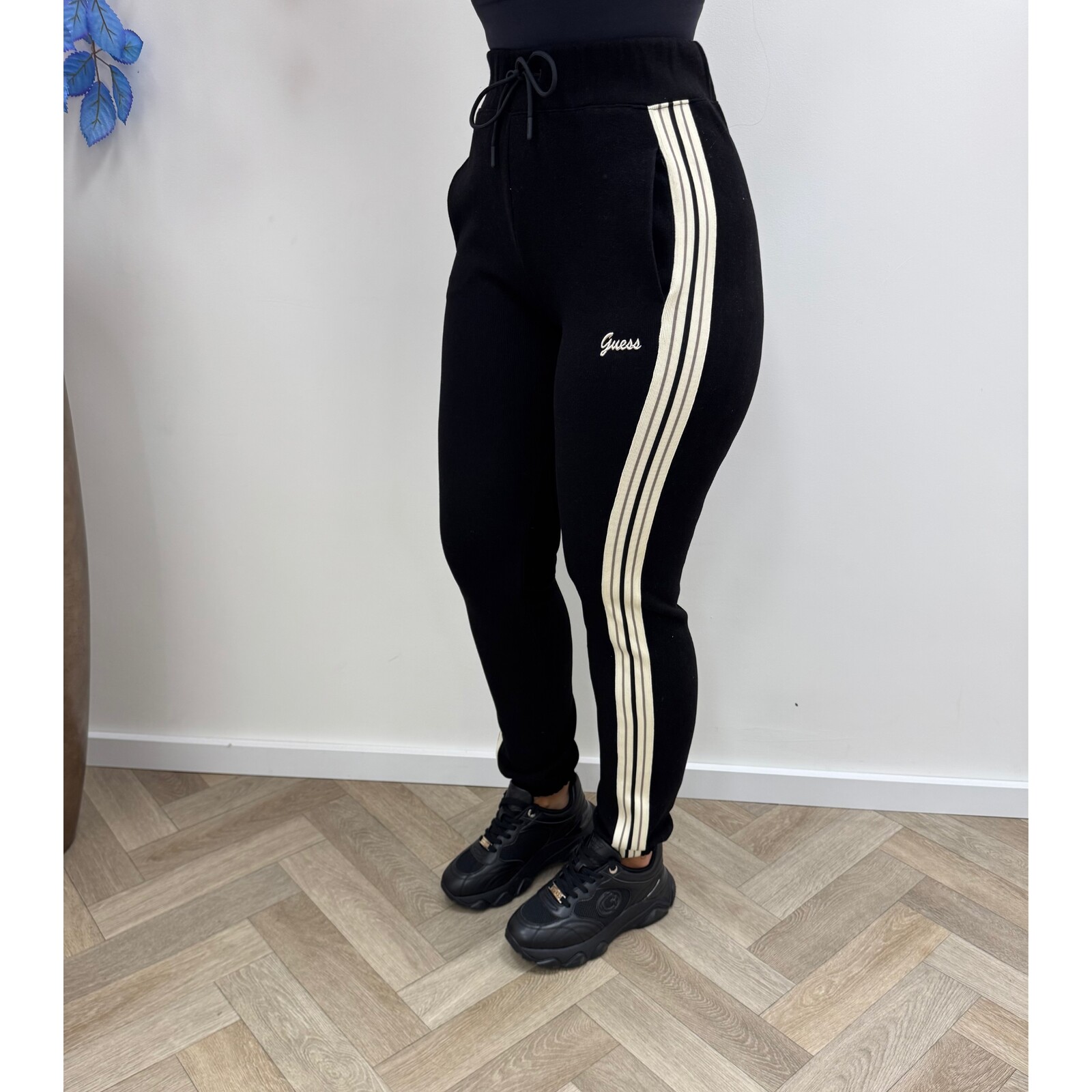 Guess Joggingspants Muriel Black Guess 856