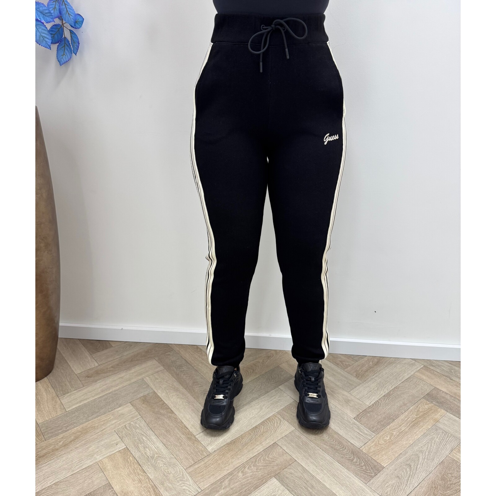 Guess Joggingspants Muriel Black Guess 856