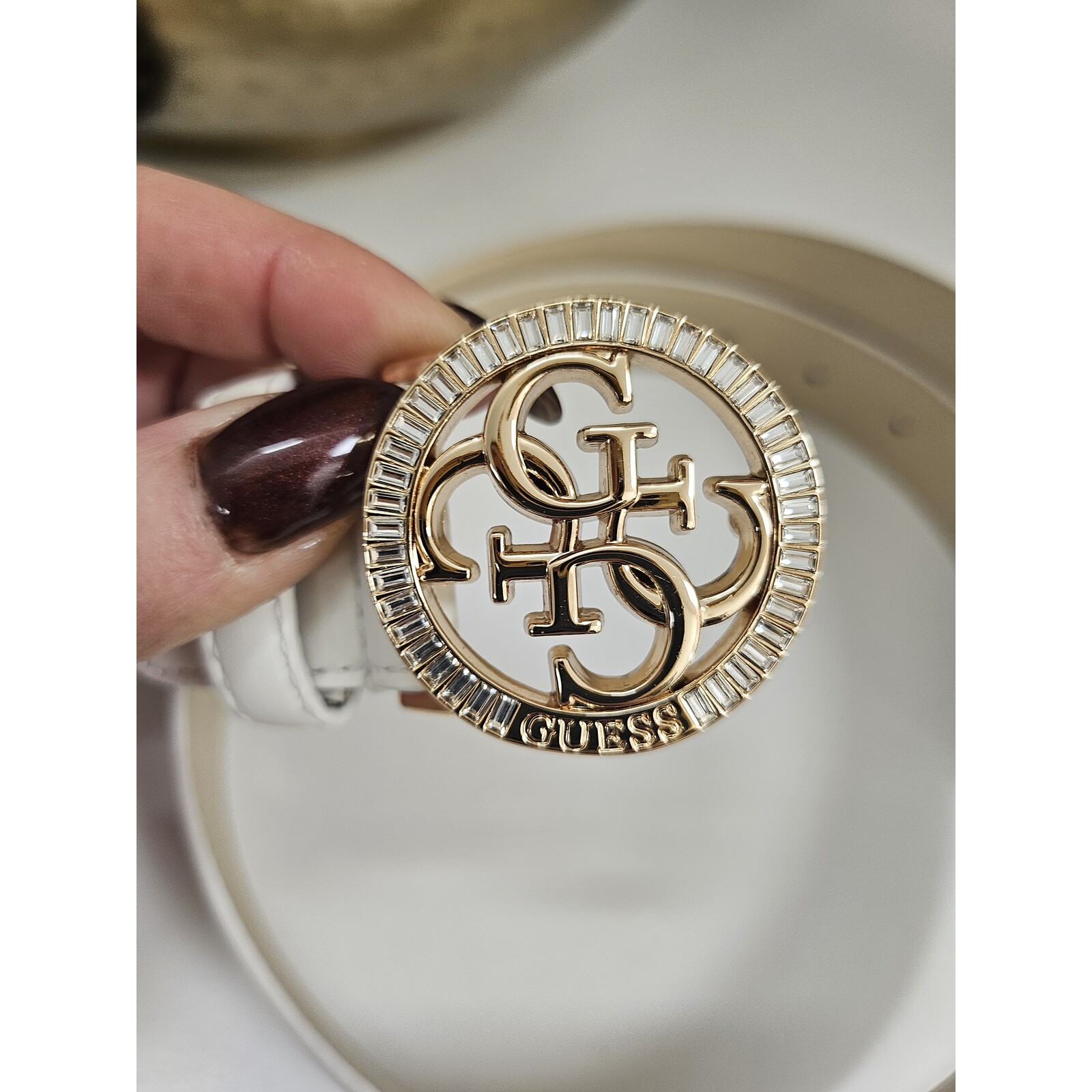 Guess Belt Round Diamonds Off White Guess 935