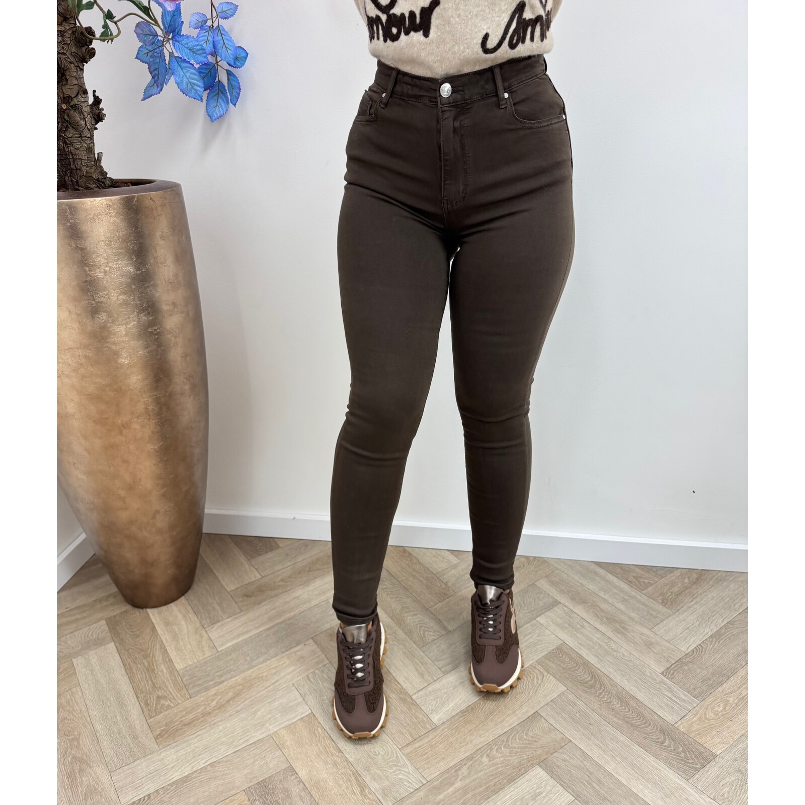 Super stretch jeans Choco Goodies Q818-22