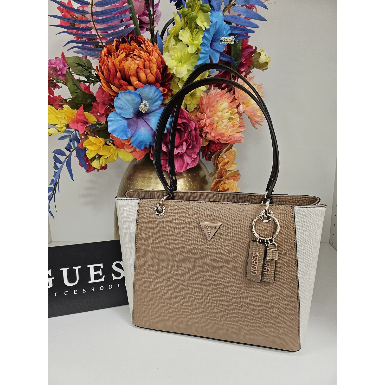 Guess Bag Noelle Tan Multi Guess 964