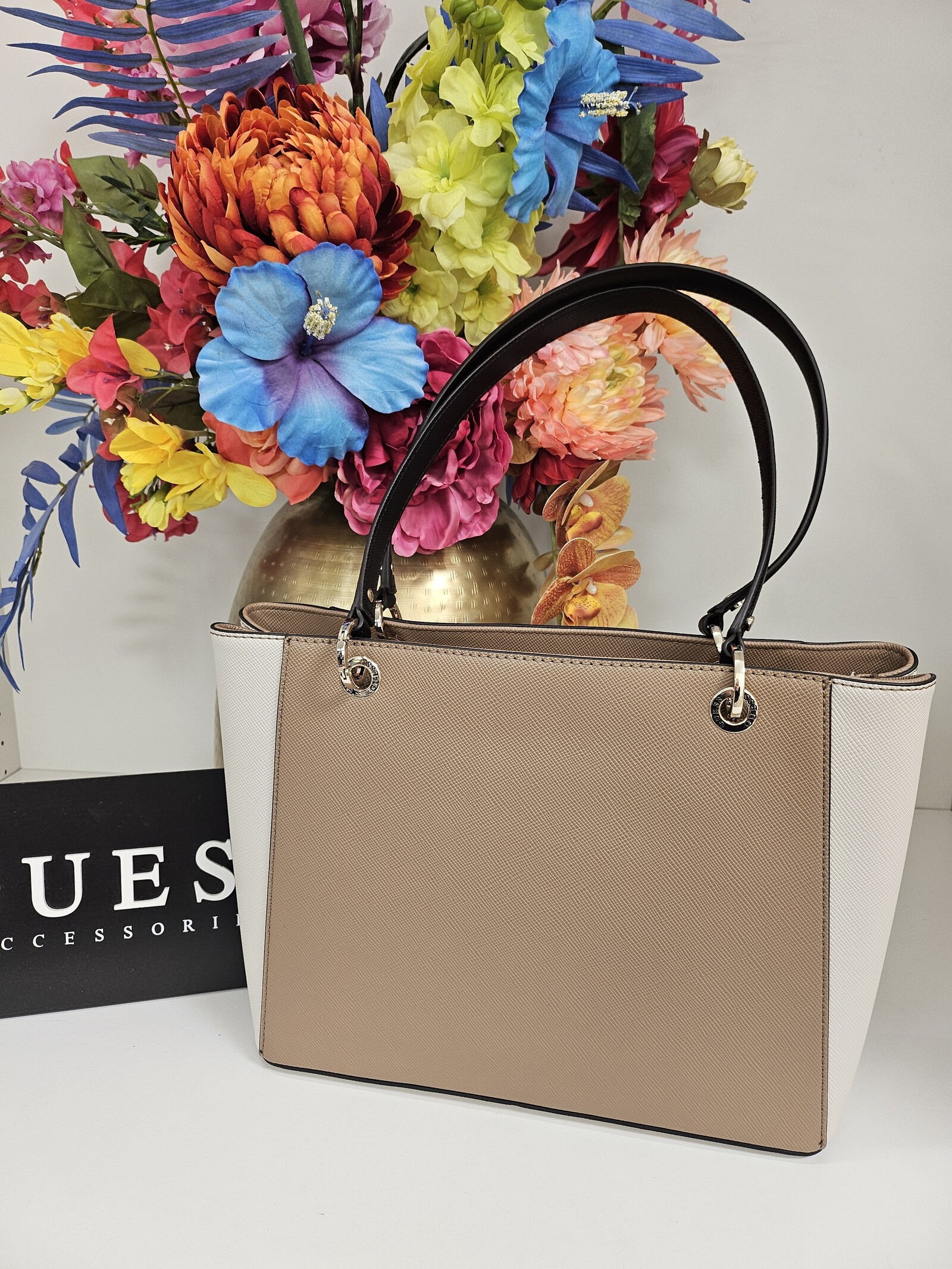 Guess Bag Noelle Tan Multi Guess 964