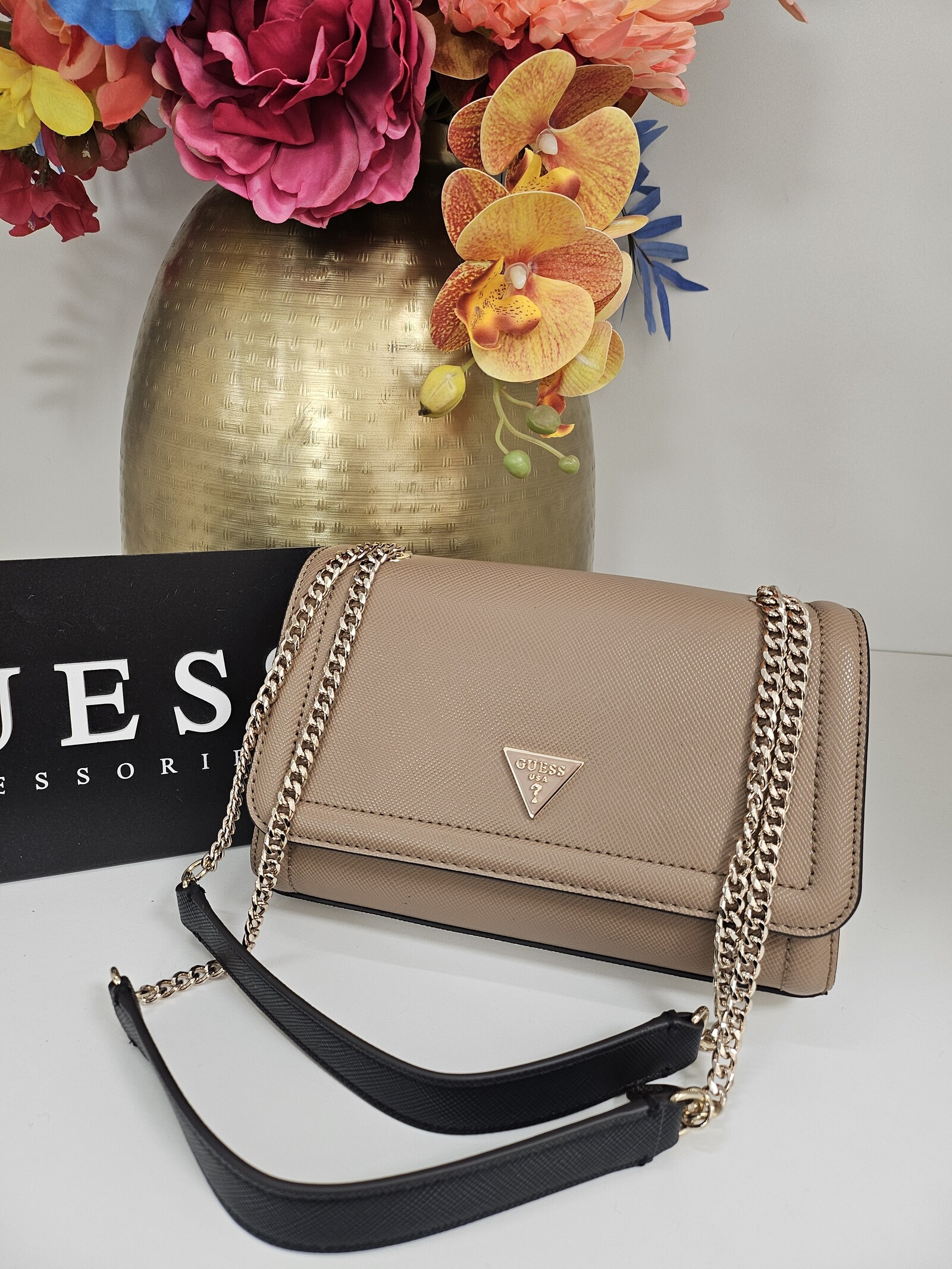Guess Flap bag Noelle Tan Multi Guess 959
