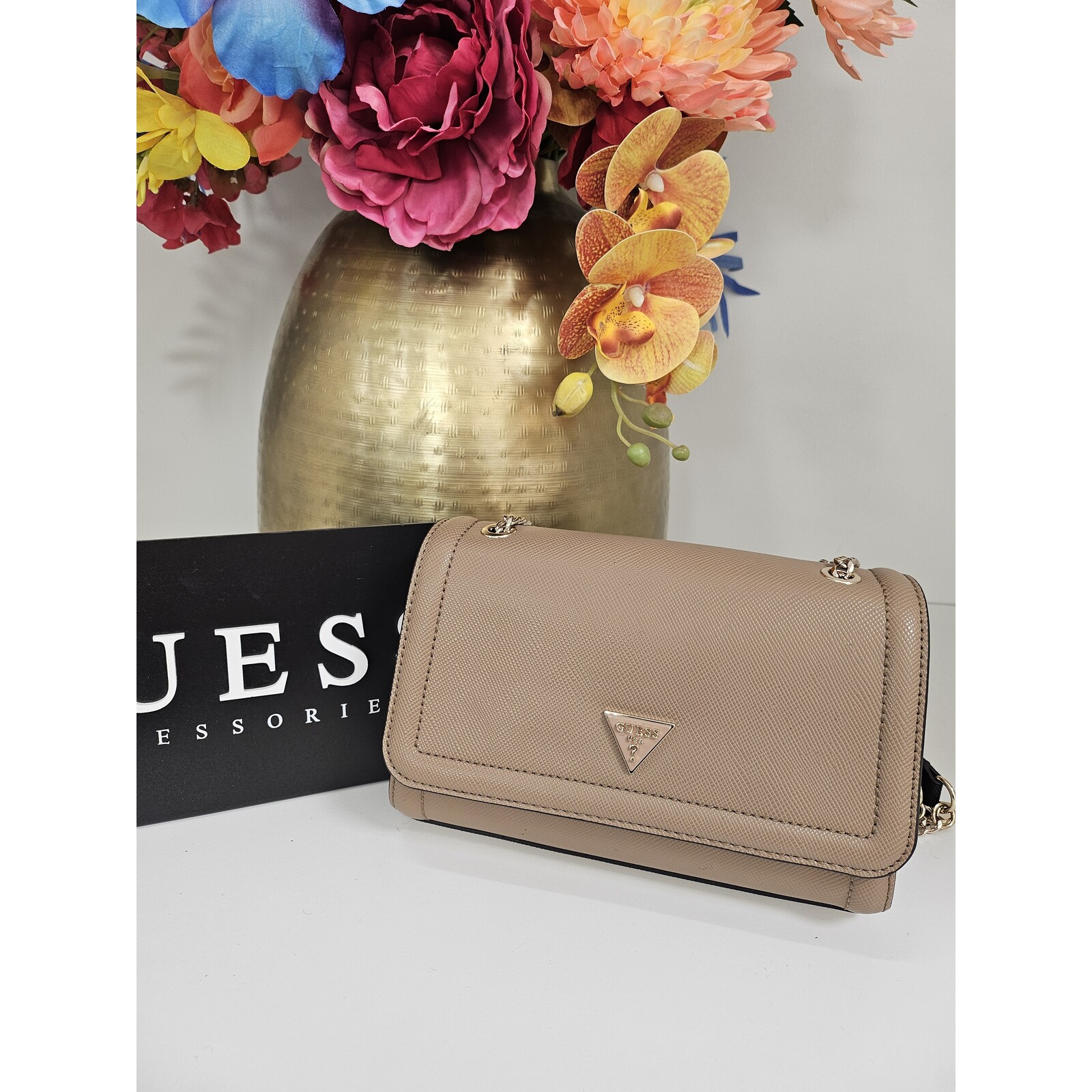Guess Flap bag Noelle Tan Multi Guess 959