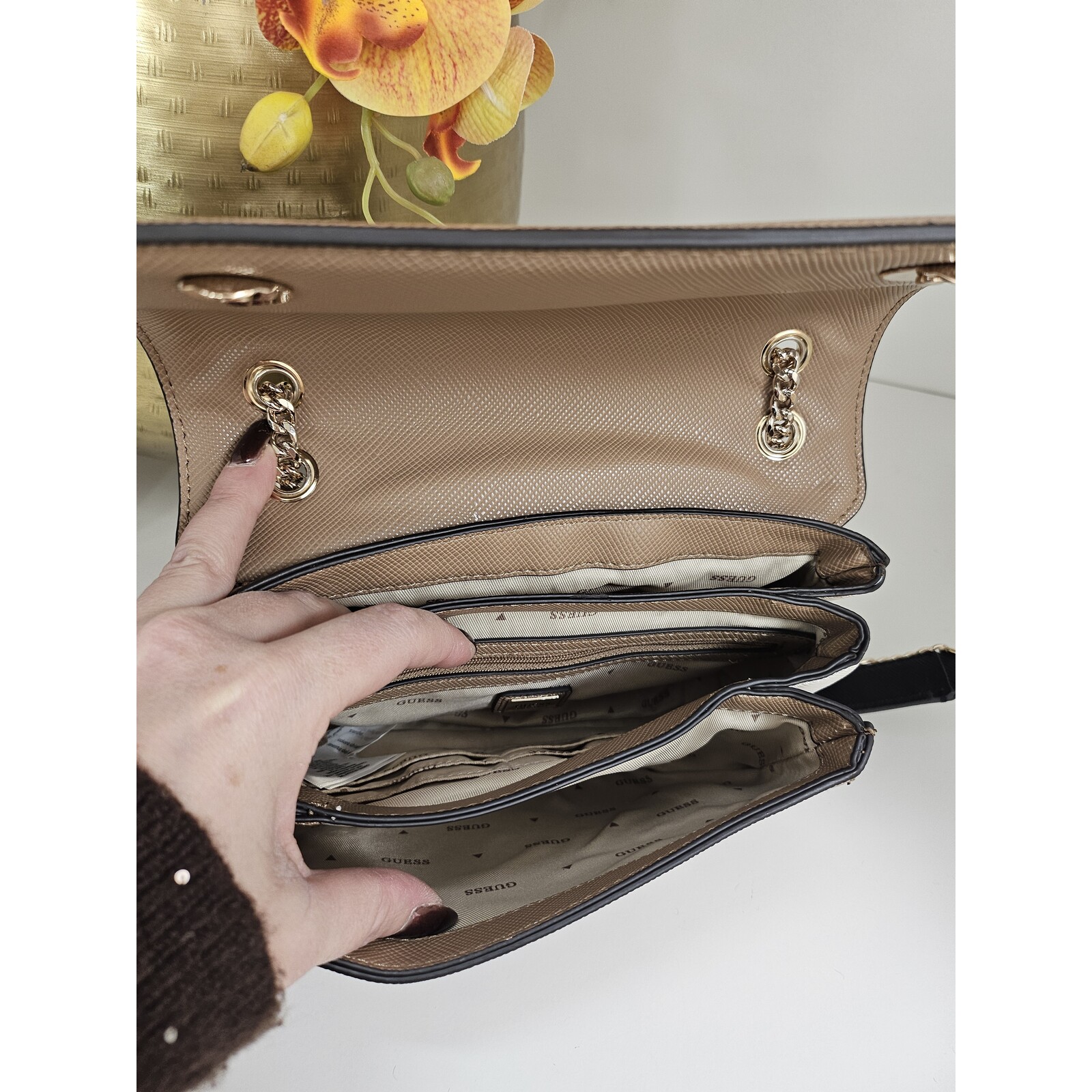 Guess Flap bag Noelle Tan Multi Guess 959