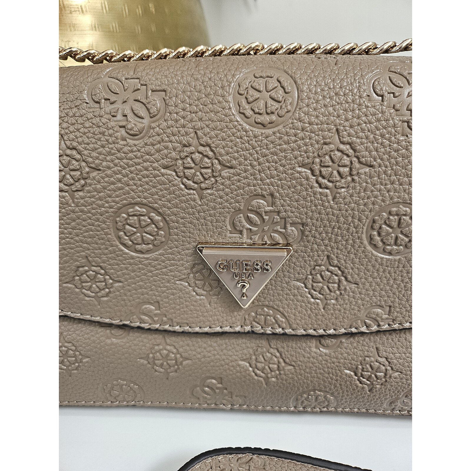 Guess Flap Bag. Cresidia Dark Taupe Guess 974