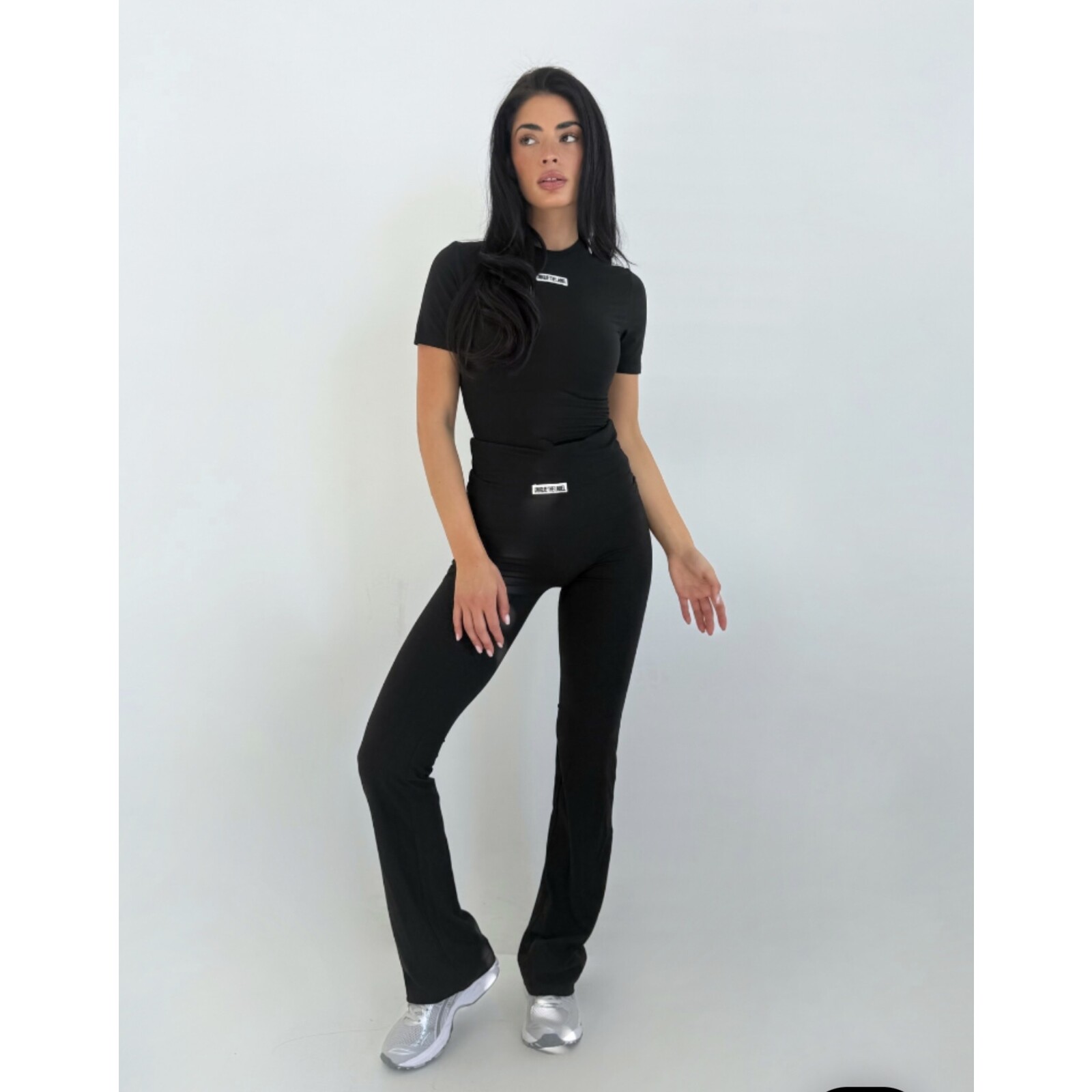 Unique The Label Nena Short Sleeve top black