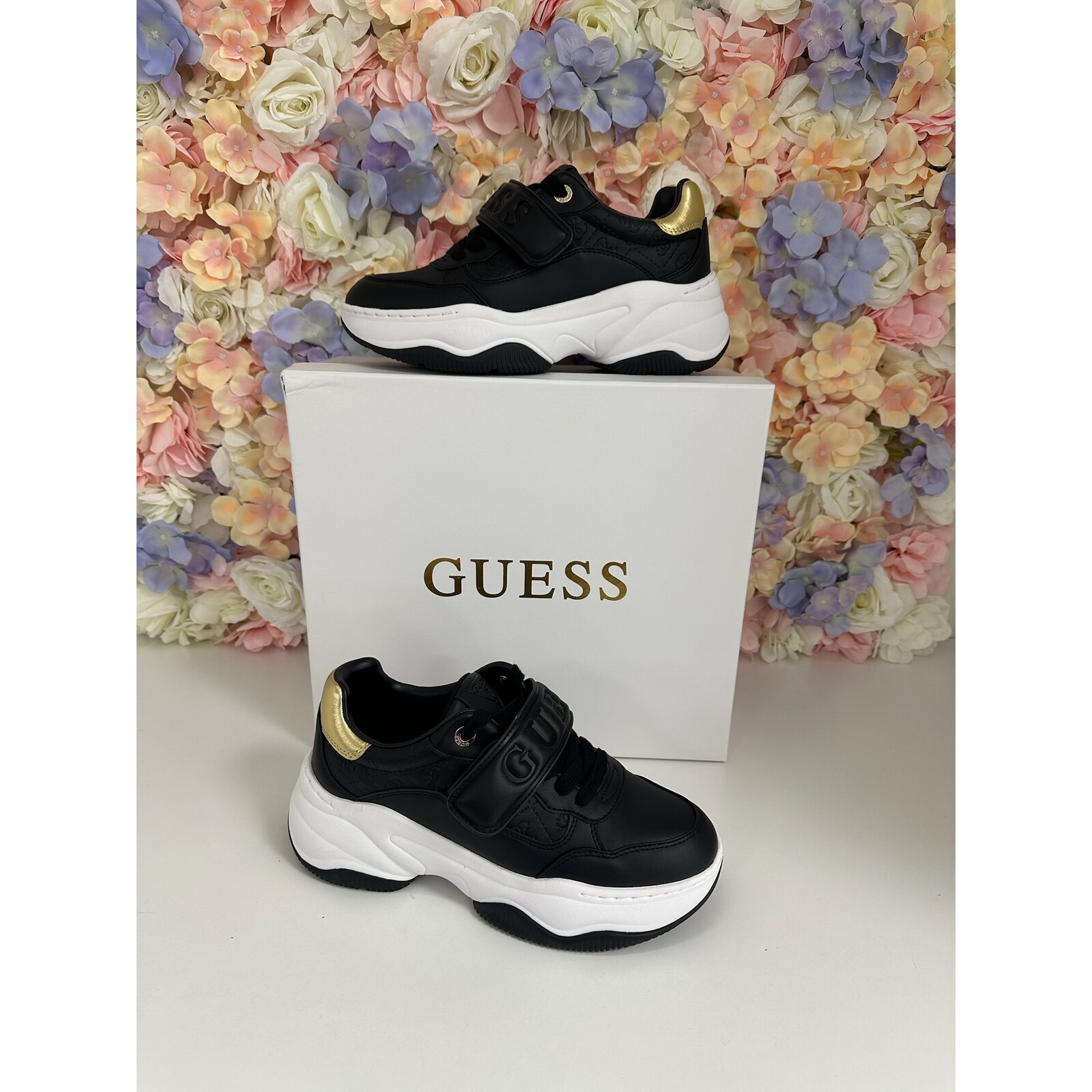 Guess Sneakers Helinn Black Gold Guess 977