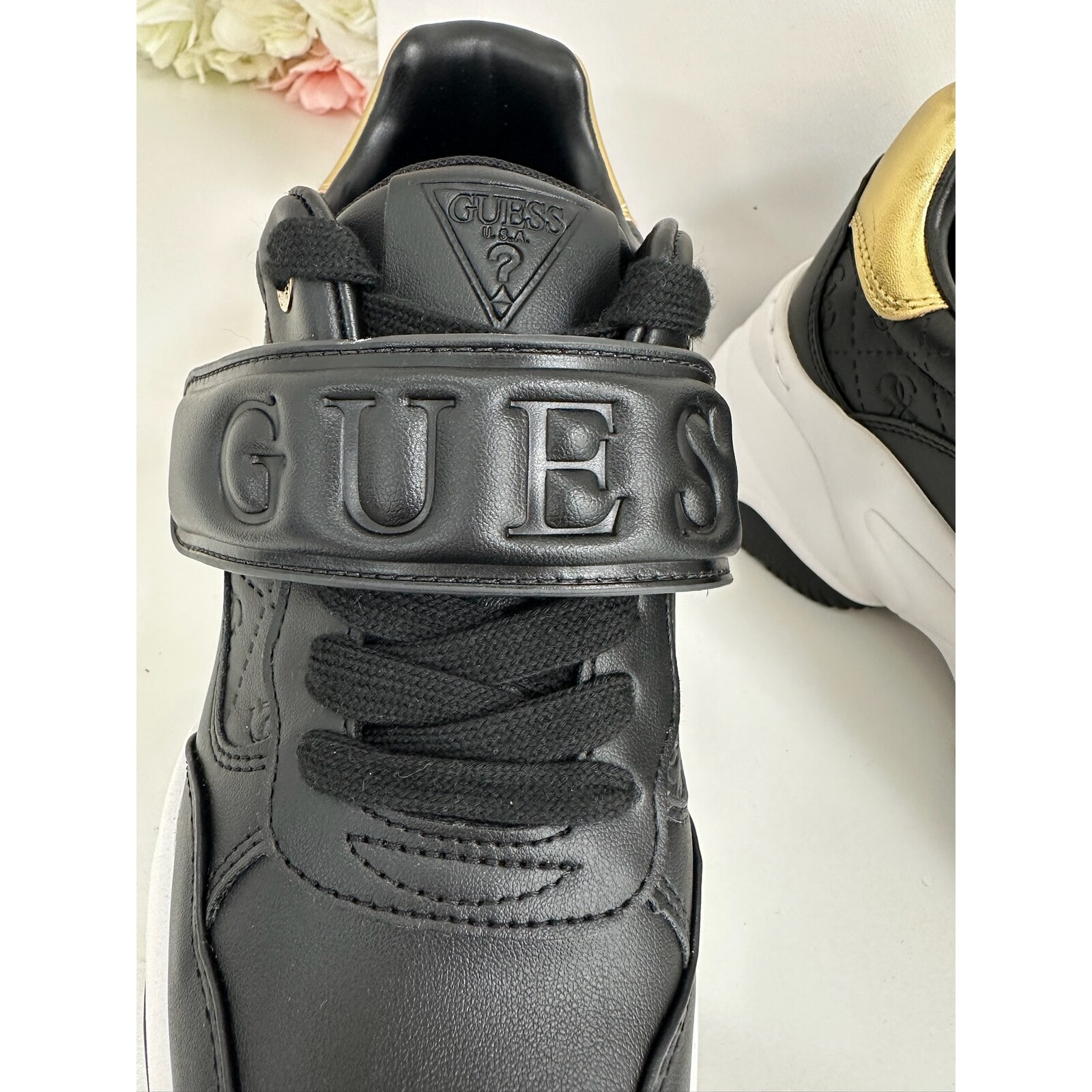 Guess Sneakers Helinn Black Gold Guess 977
