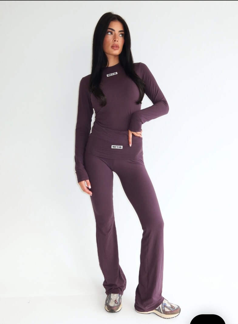 Nena Pants Deep Berry