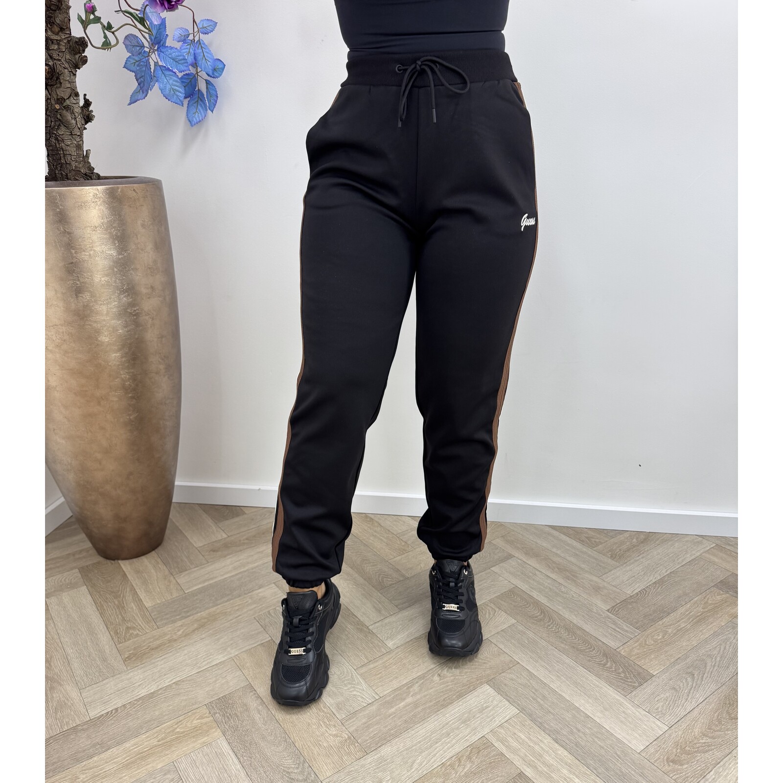 Guess Joggingspants Fabia Black Guess 904