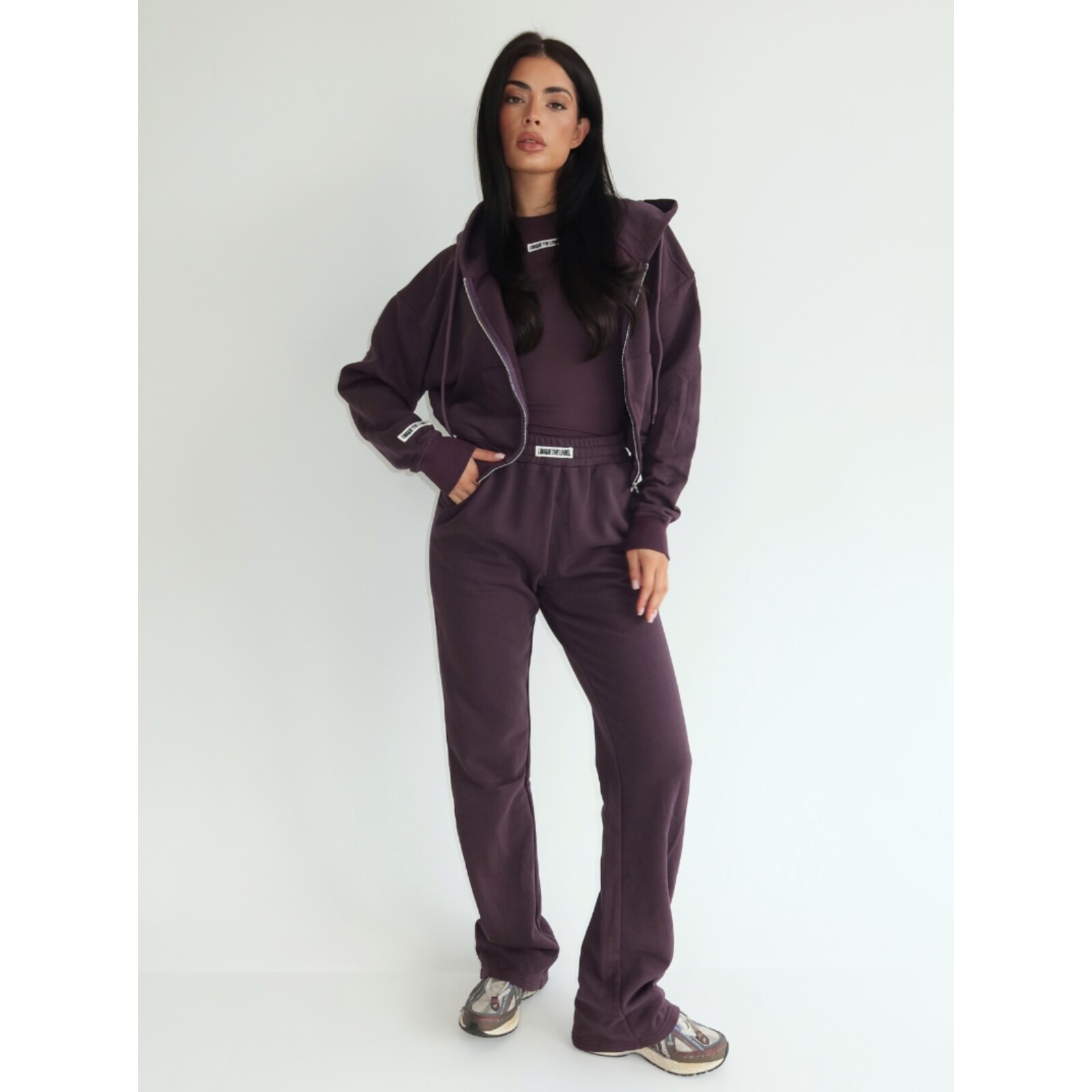 Unique The Label Molly pants Deep Berry