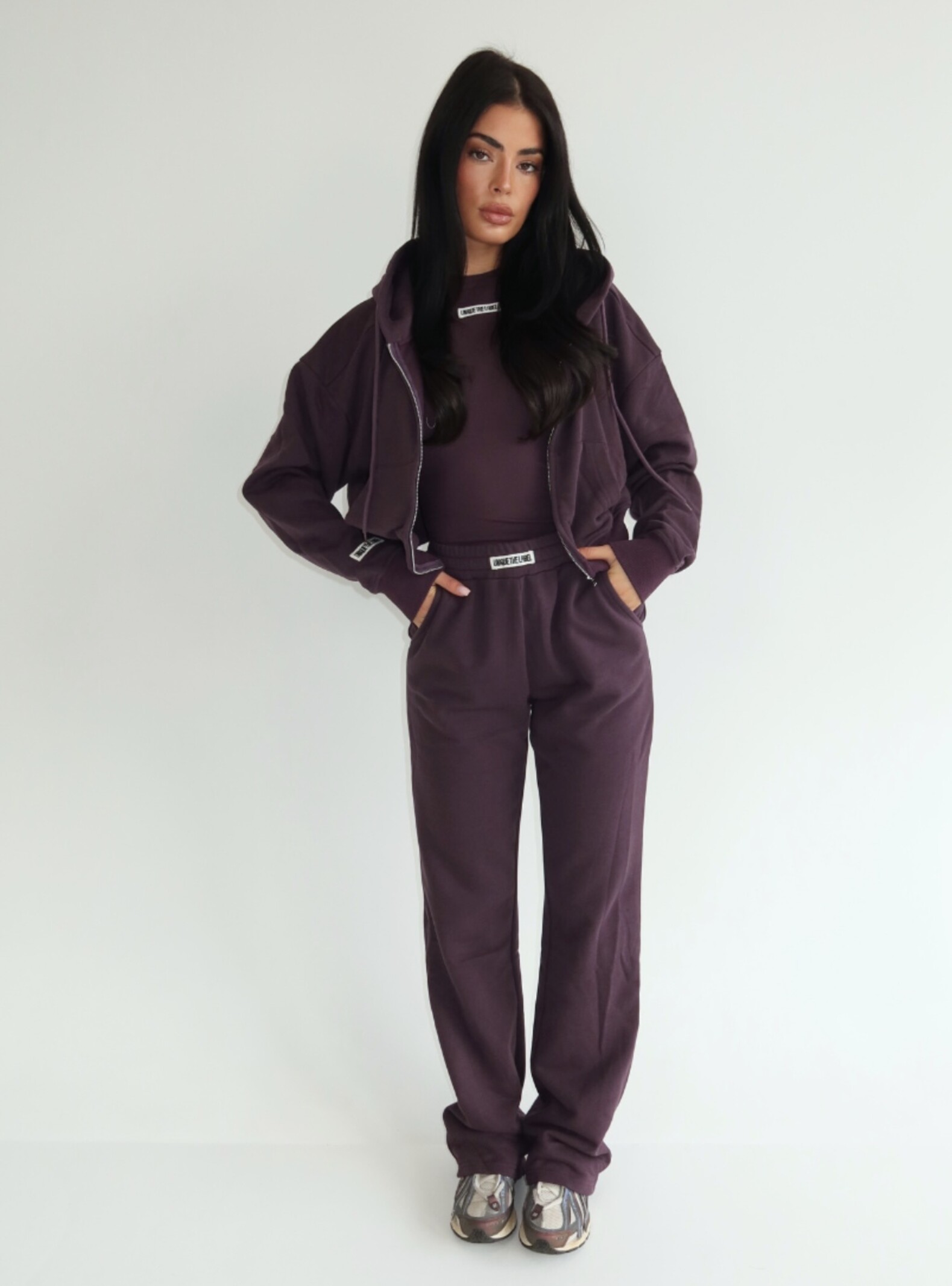 Unique The Label Molly pants Deep Berry