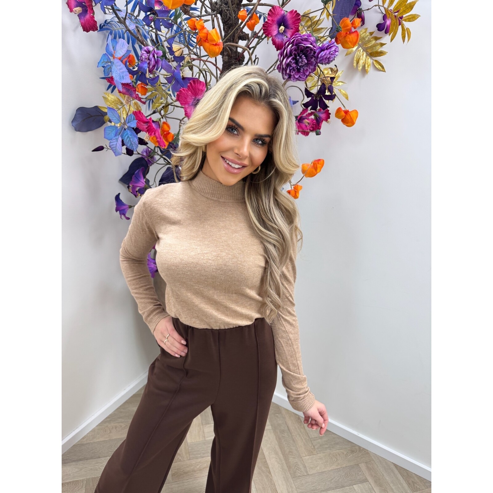 Basic Col Top Short Neck Camel T-2050