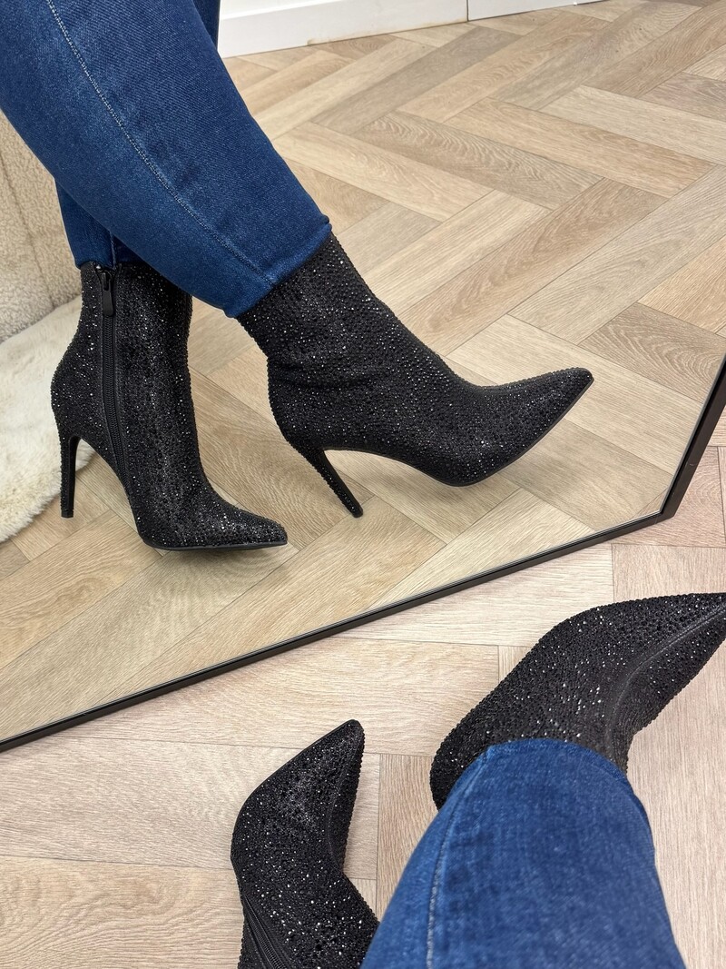 Hak laars full Diamonds Black 0-603