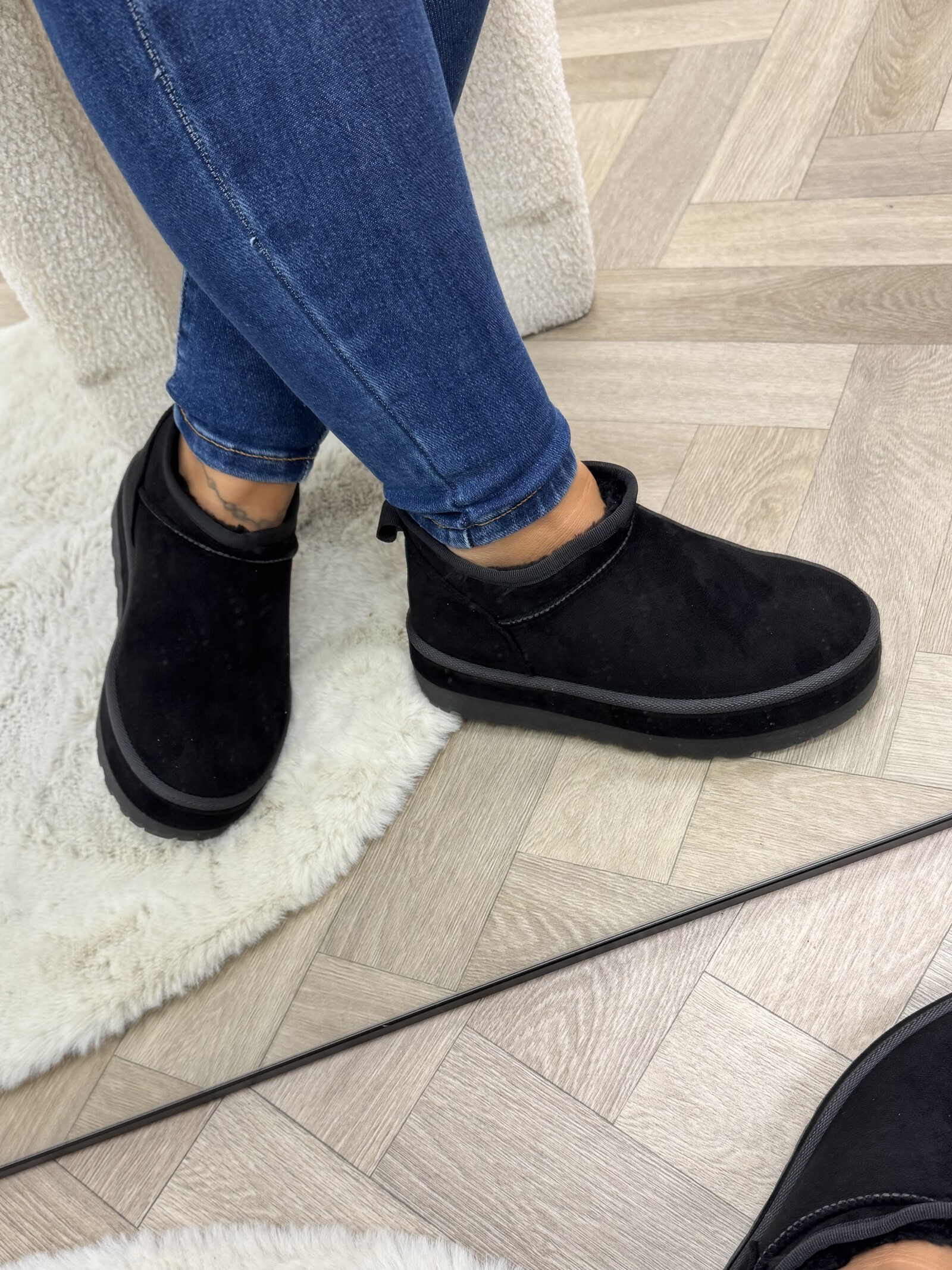 Uggies suede LT230-18 Black