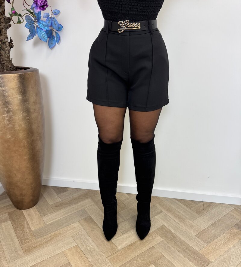 Short Gina L026 Black