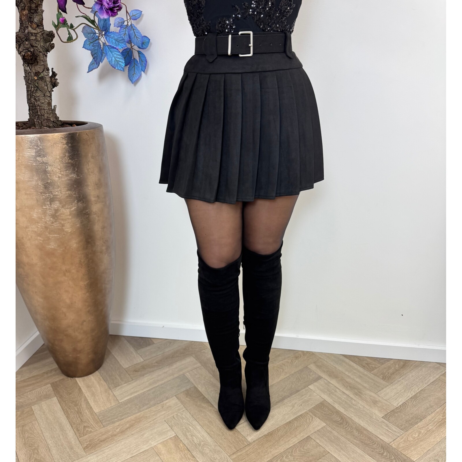 Skort Suede Peplum Black 9901