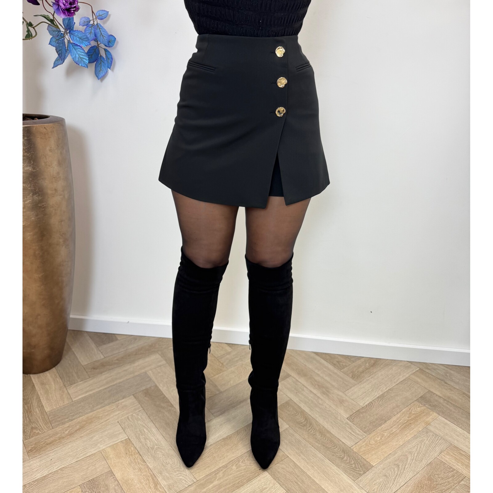 Skort Xena Button Black S-5659