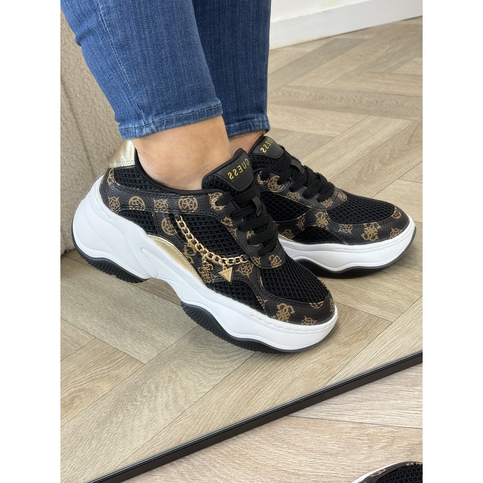 Guess Sneakers Harpaa Black Guess 980