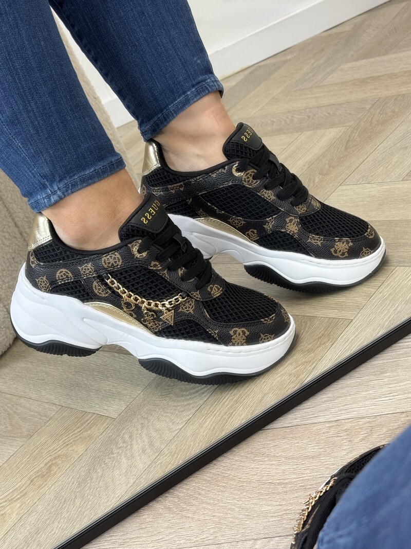 Sneakers Harpaa Black Guess 980