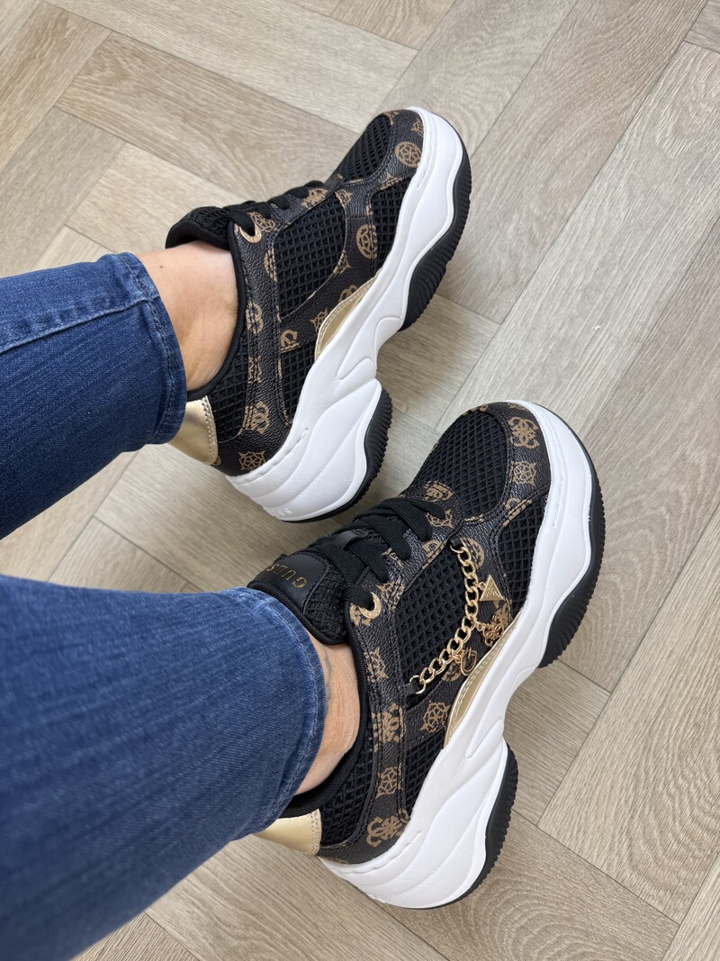 Sneakers Harpaa Black Guess 980